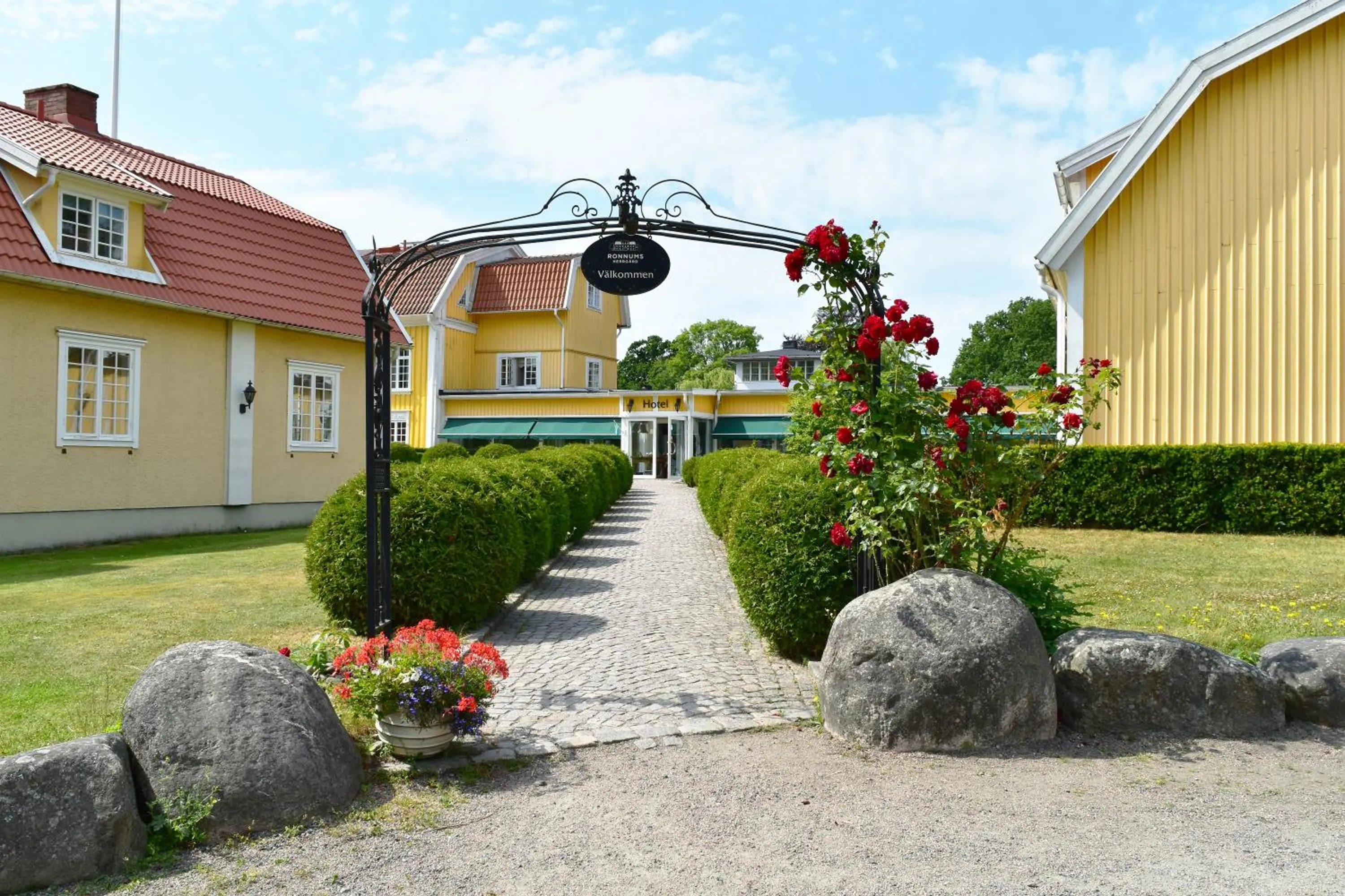 Property building in Ronnums Herrgård