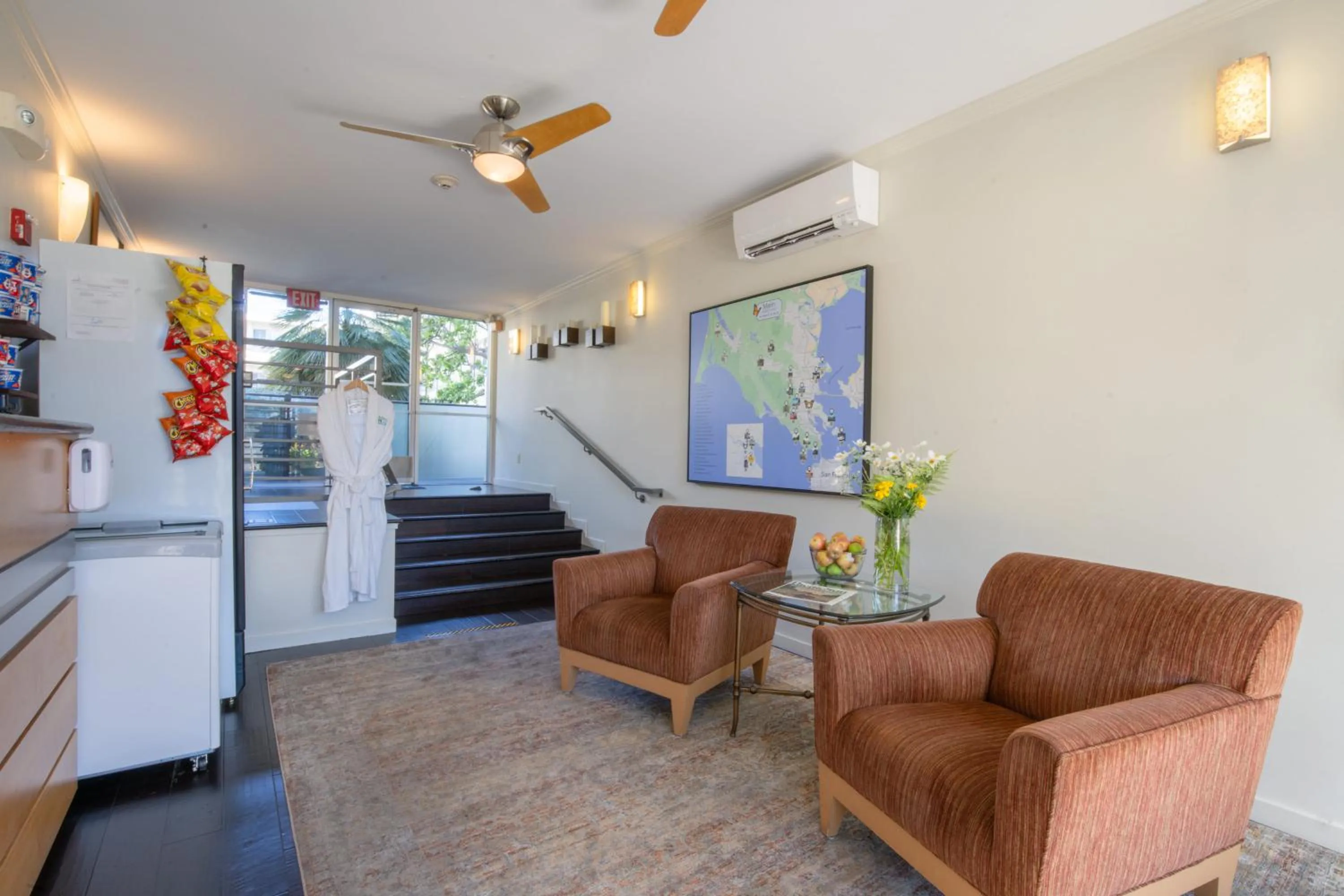 Lobby or reception in Marin Suites Hotel