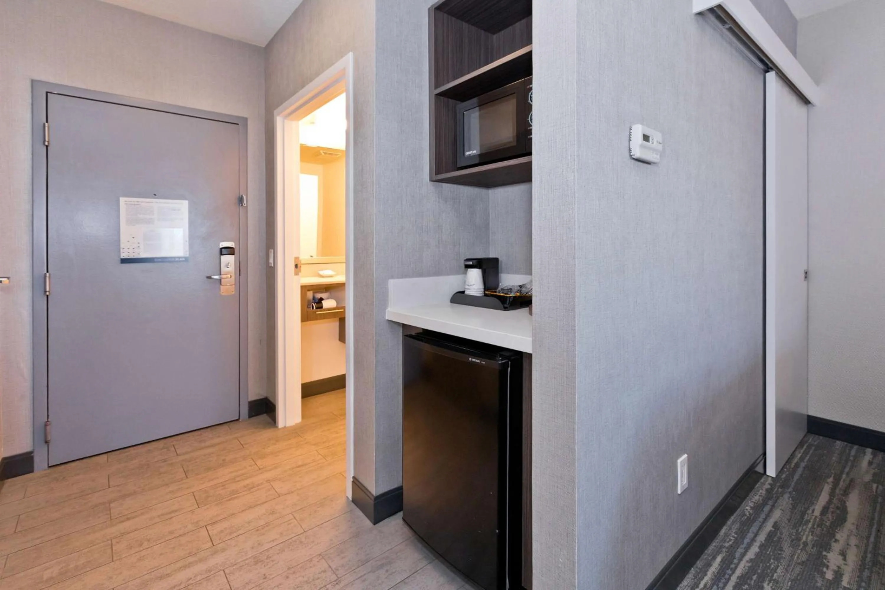 Photo of the whole room in Hampton Inn & Suites Palm Desert