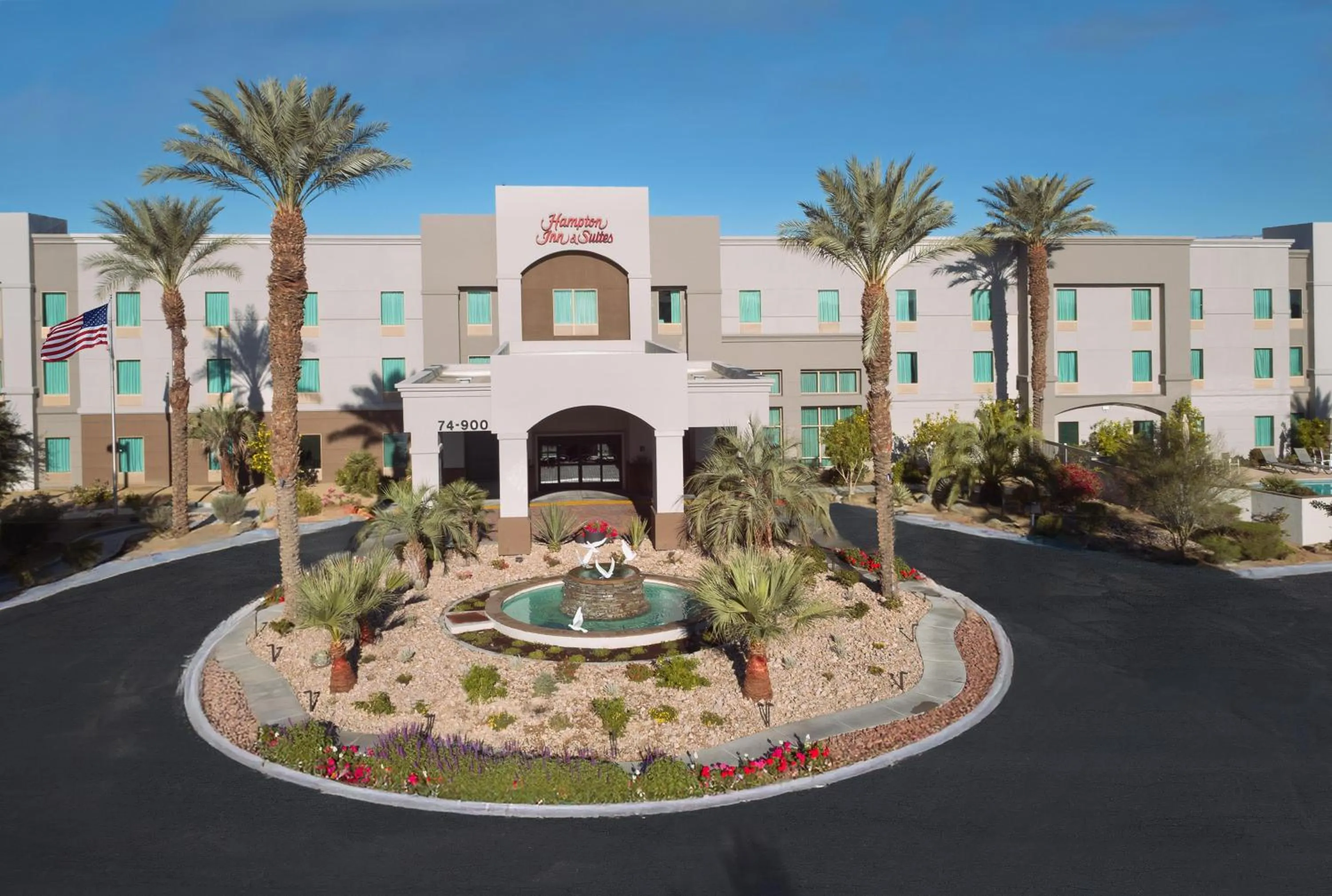 Property building in Hampton Inn & Suites Palm Desert