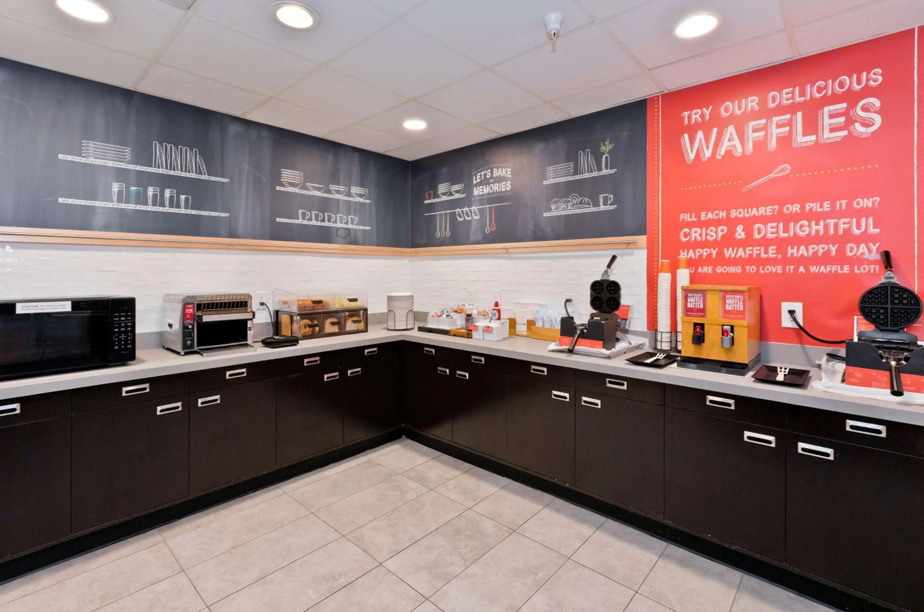 Breakfast in Hampton Inn & Suites Palm Desert