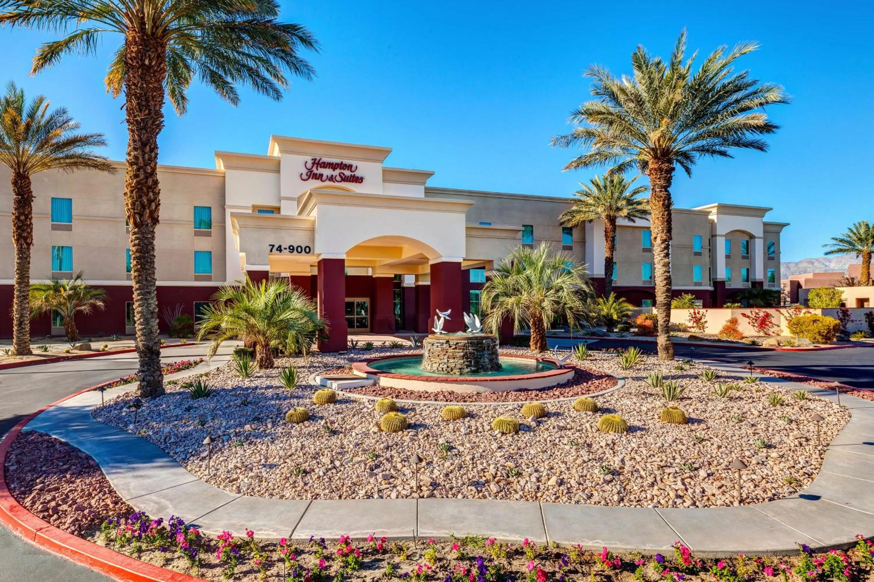 Property building in Hampton Inn & Suites Palm Desert