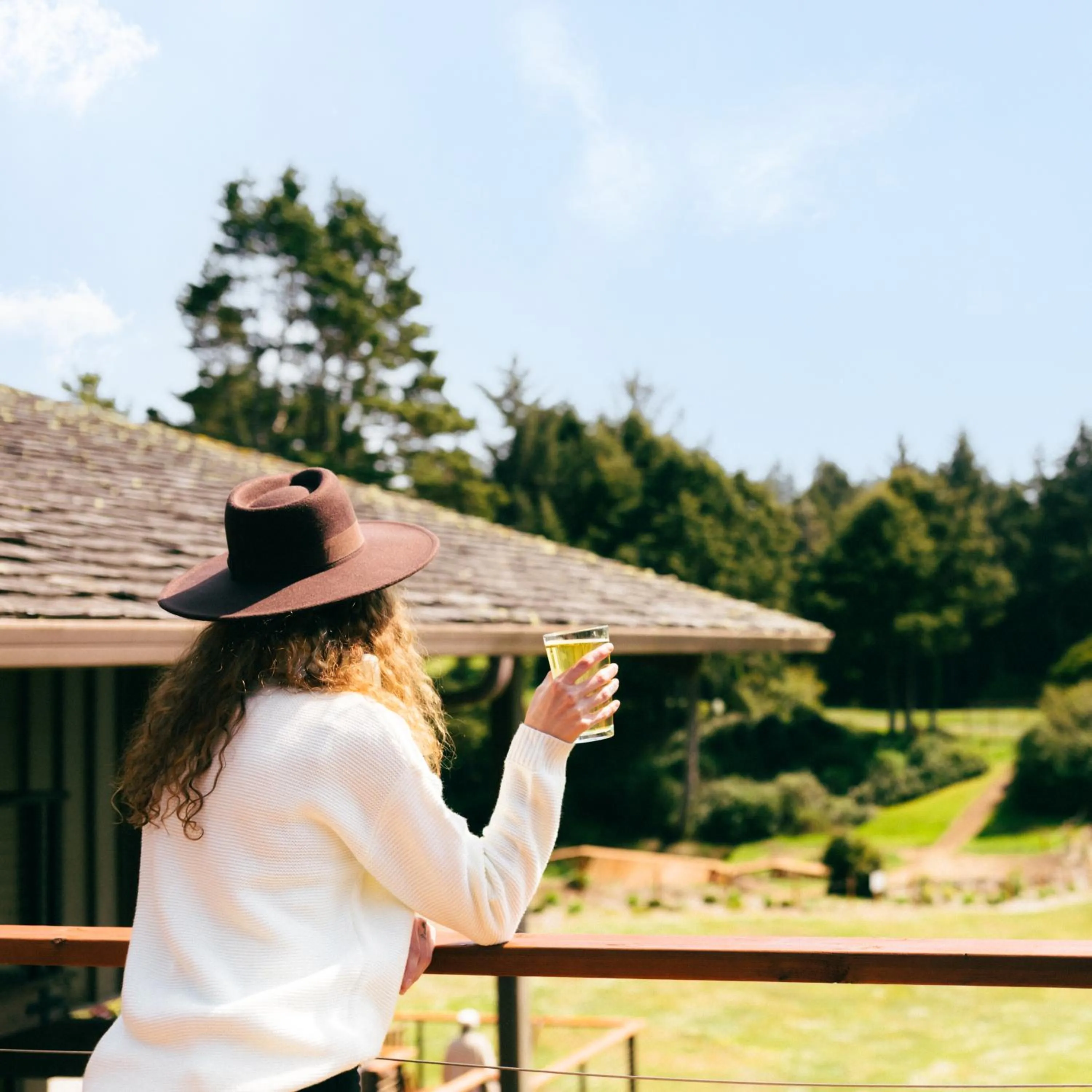 Lounge or bar in Salishan Coastal Lodge