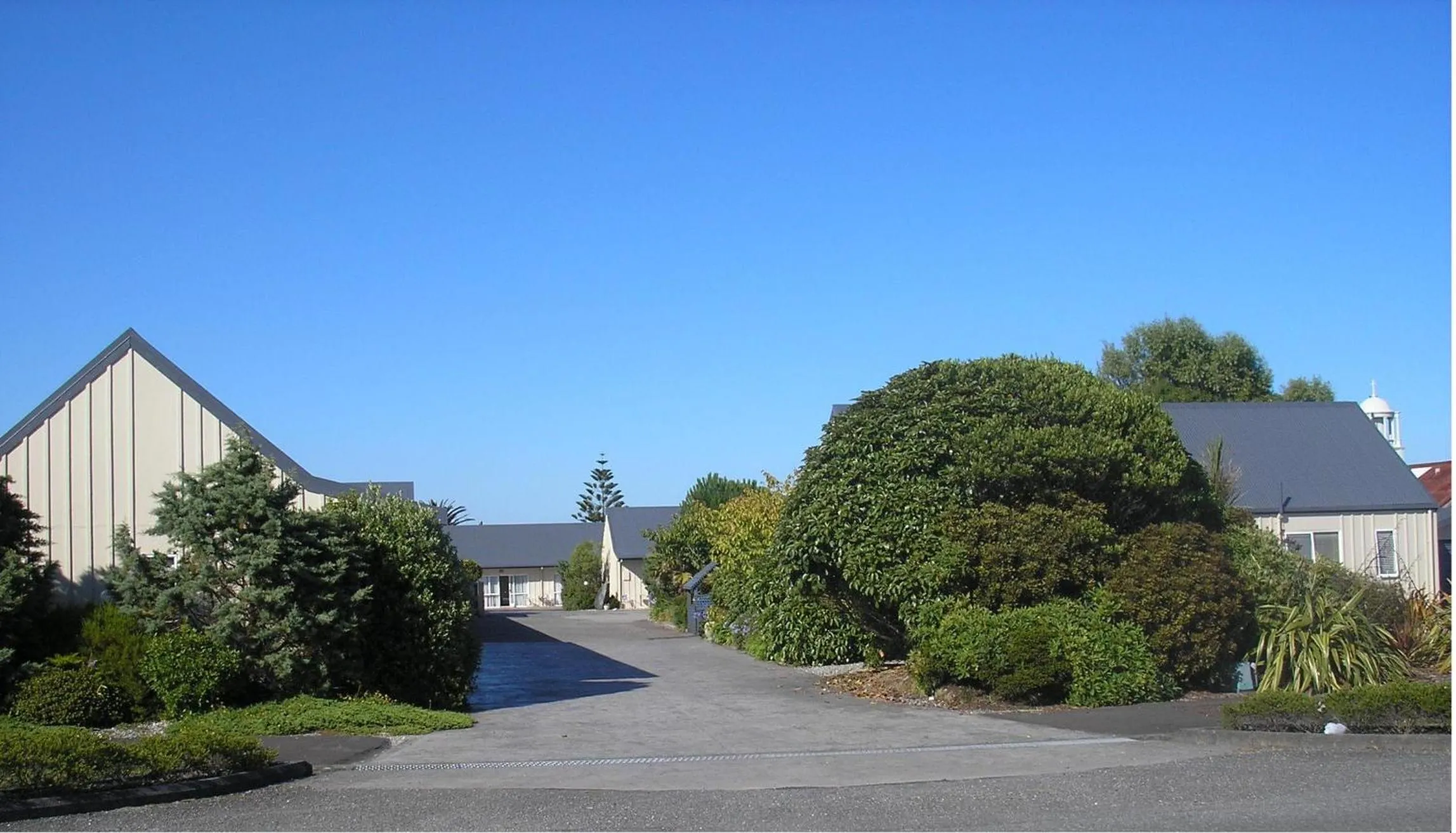 Facade/entrance in Jade Court Motel