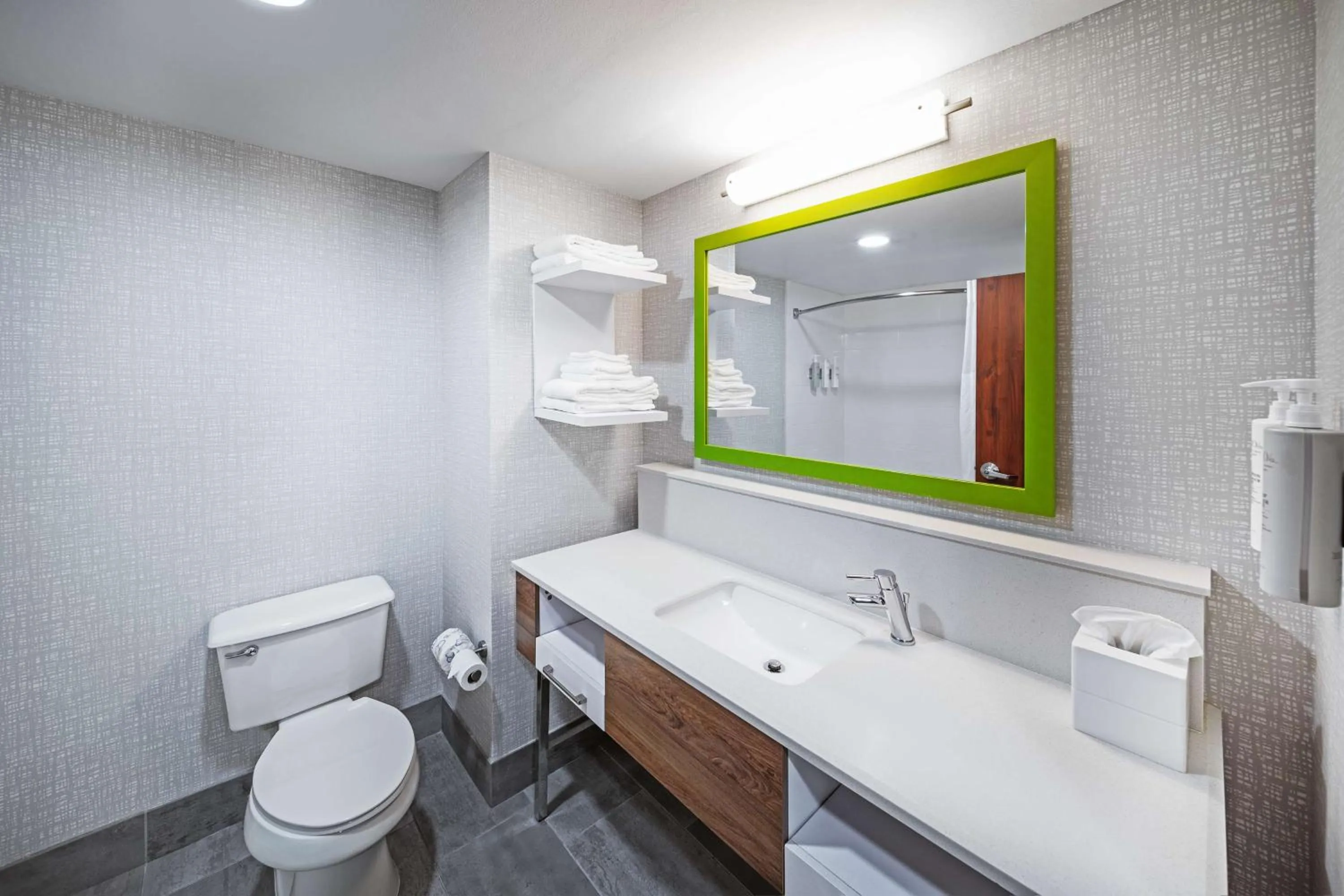 Bathroom in Hampton Inn & Suites Tulsa-Woodland Hills