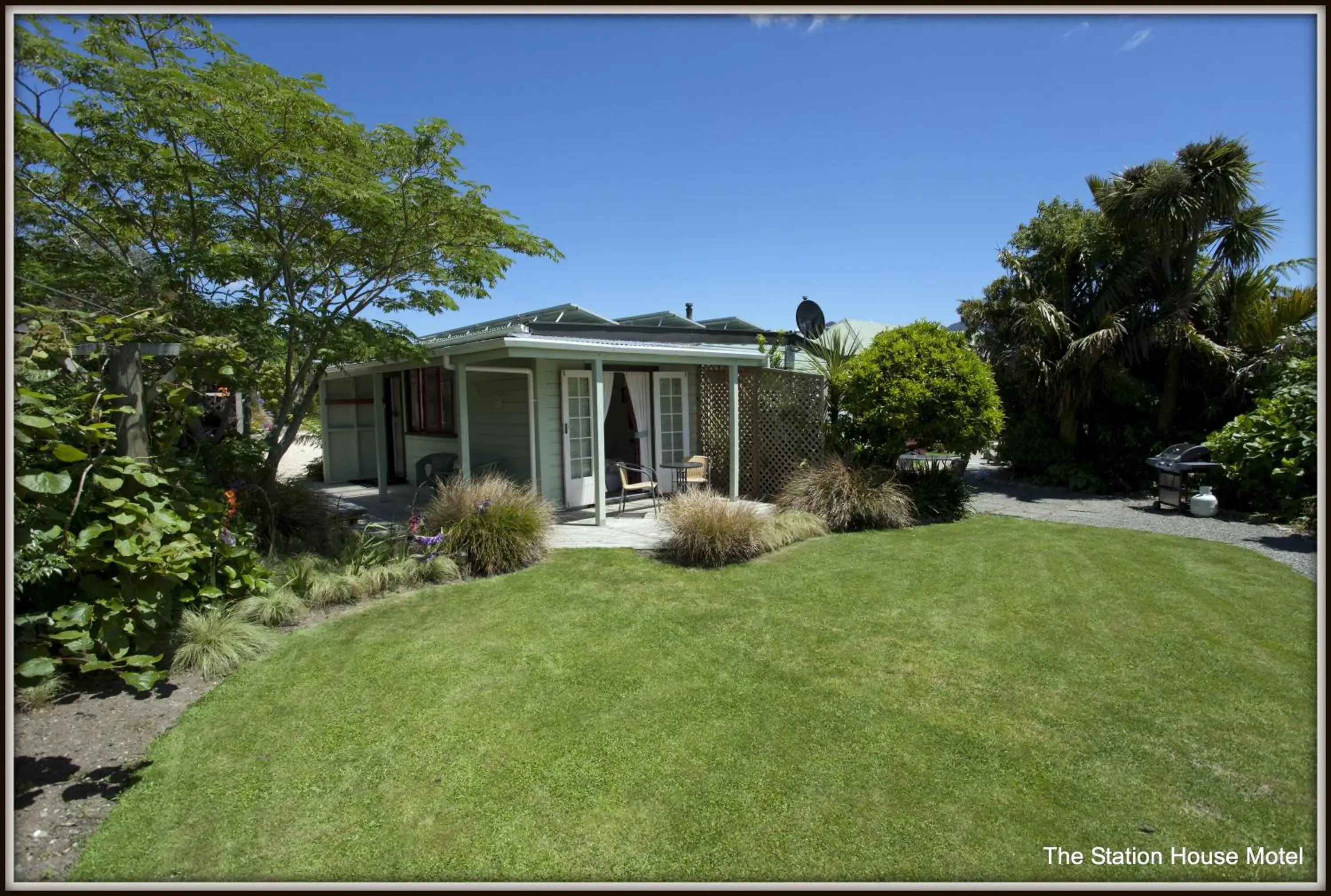 Cottage with Garden View in The Station House Motel Cottage with Garden View in The Station House Motel