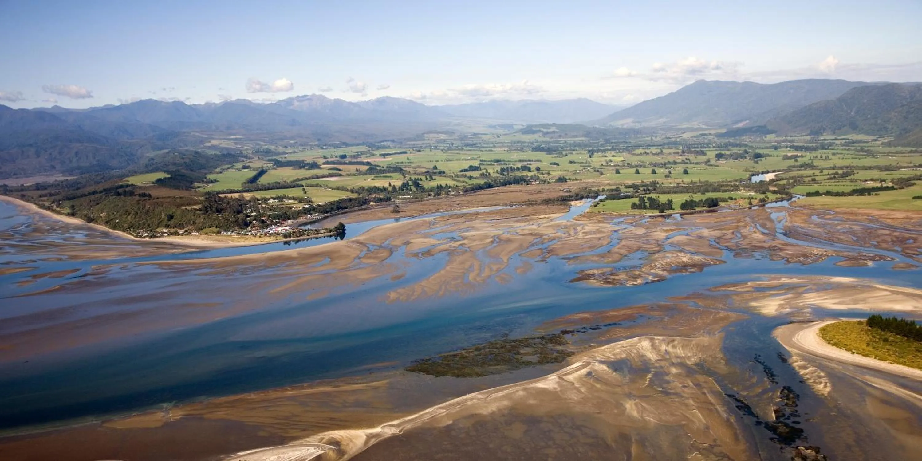 Mountain view in The Station House Motel