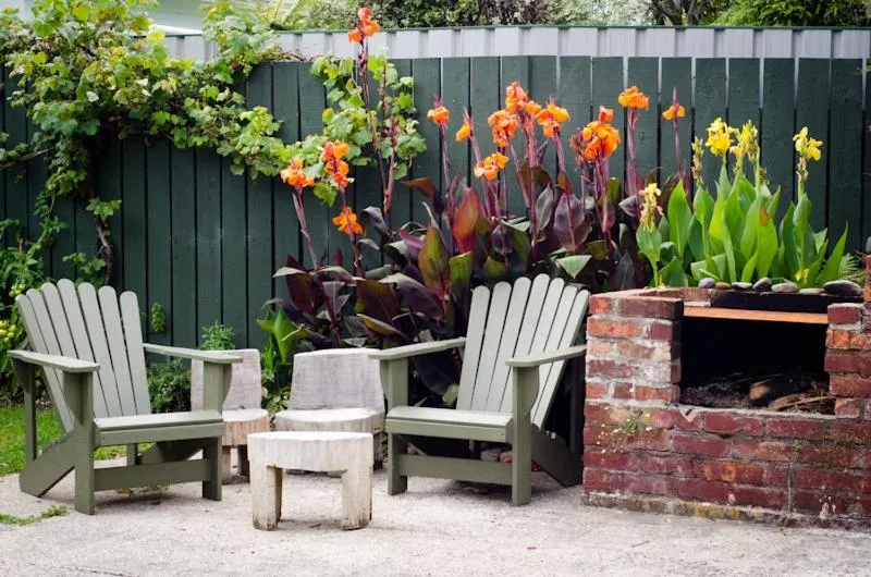 Seating area in The Station House Motel