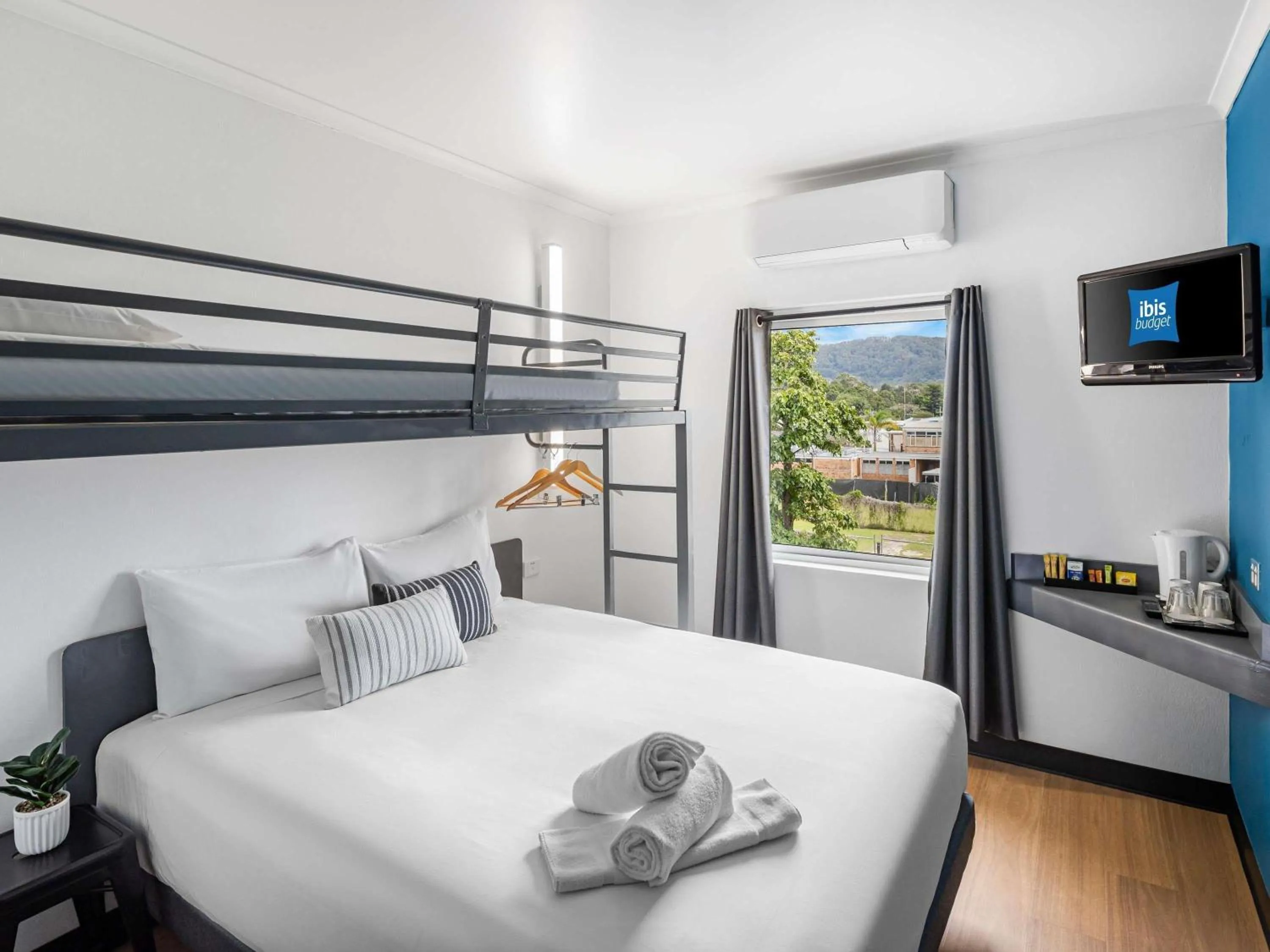 Bedroom, Bed in ibis Budget Coffs Harbour