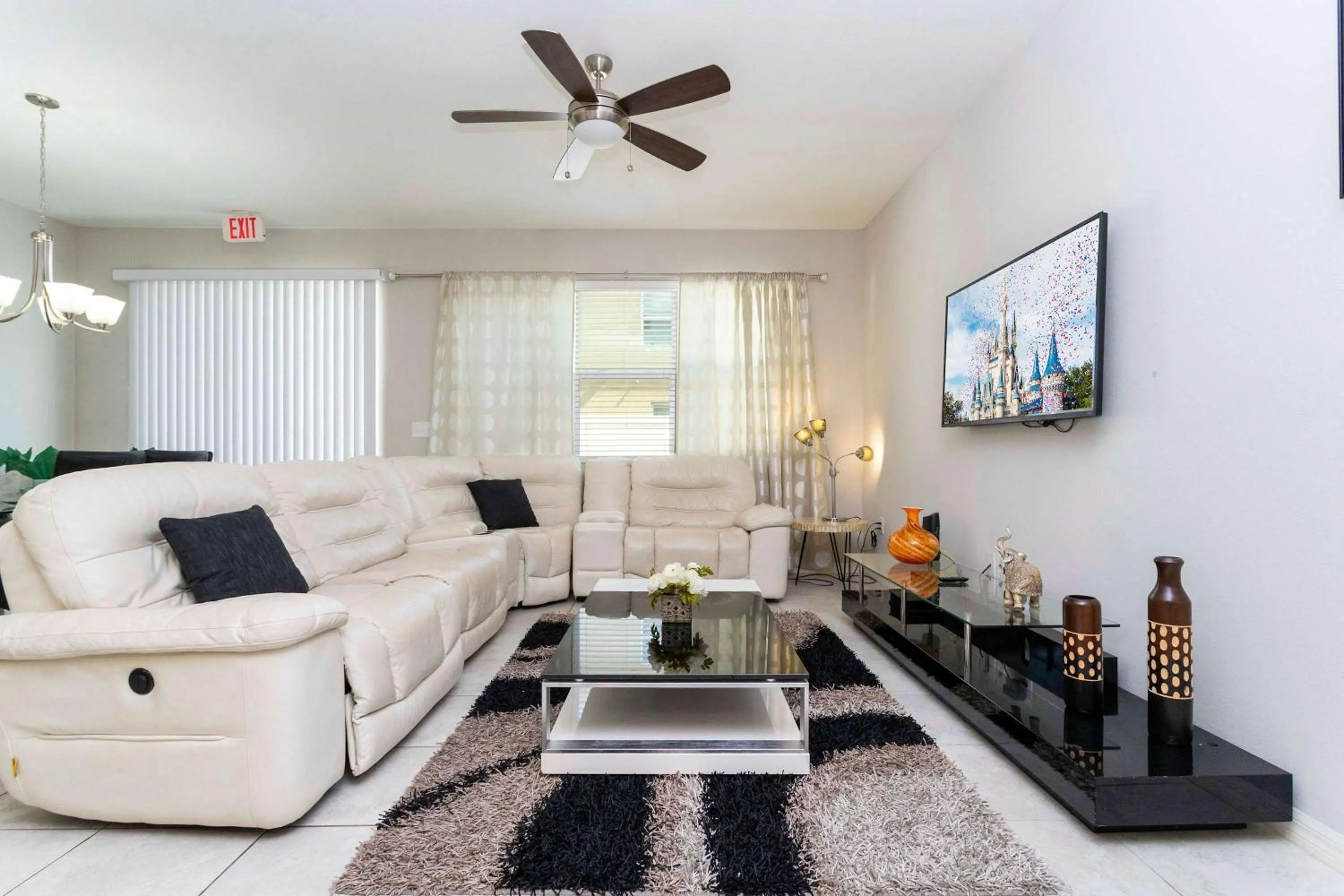 Four Bedrooms at Compass Bay Resort