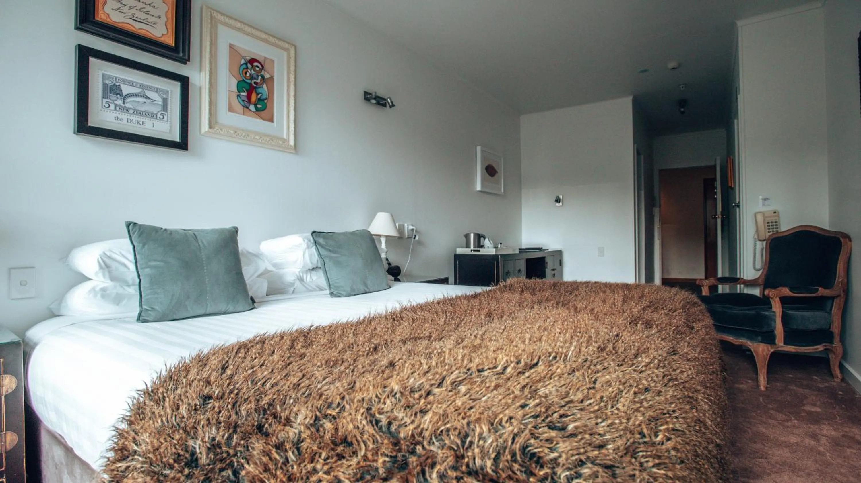 Photo of the whole room, Bed in The Duke Of Marlborough