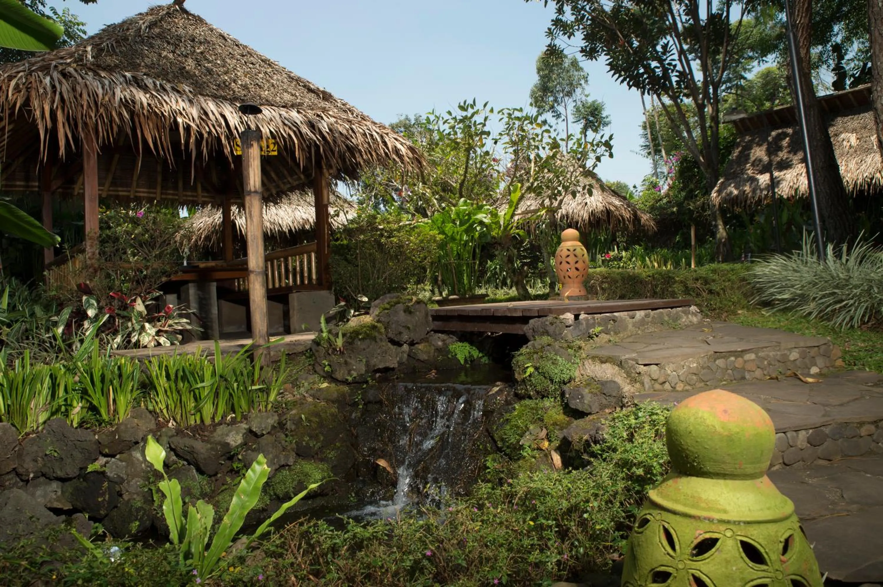 Facade/entrance in Kampung Sampireun Resort & Spa