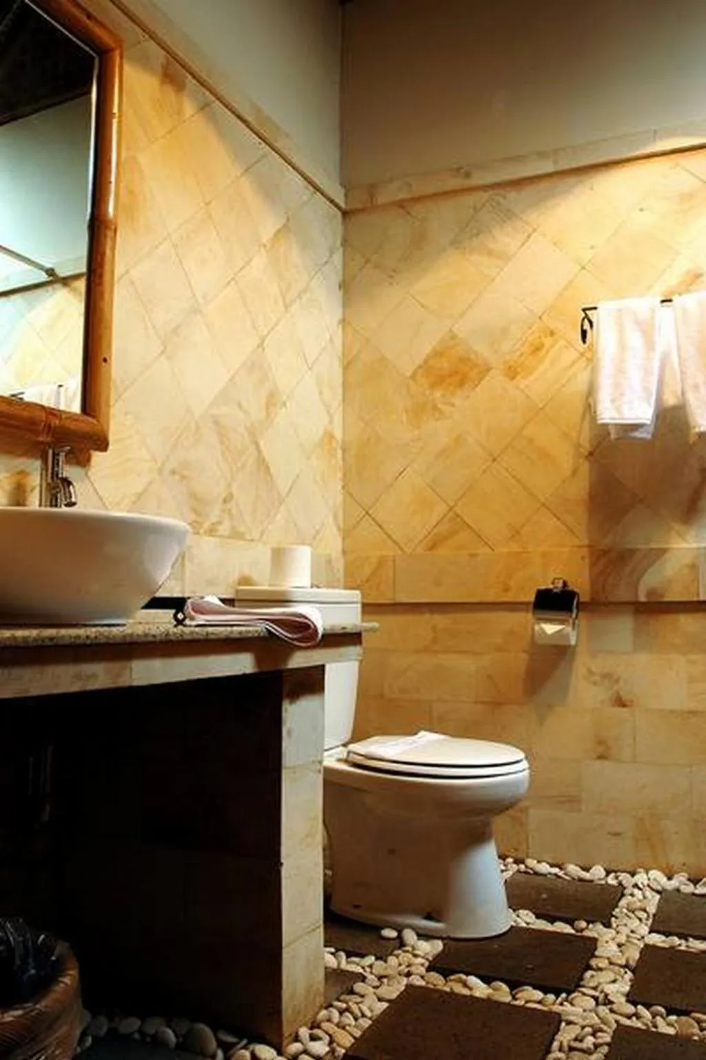 Bathroom in Kampung Sampireun Resort & Spa