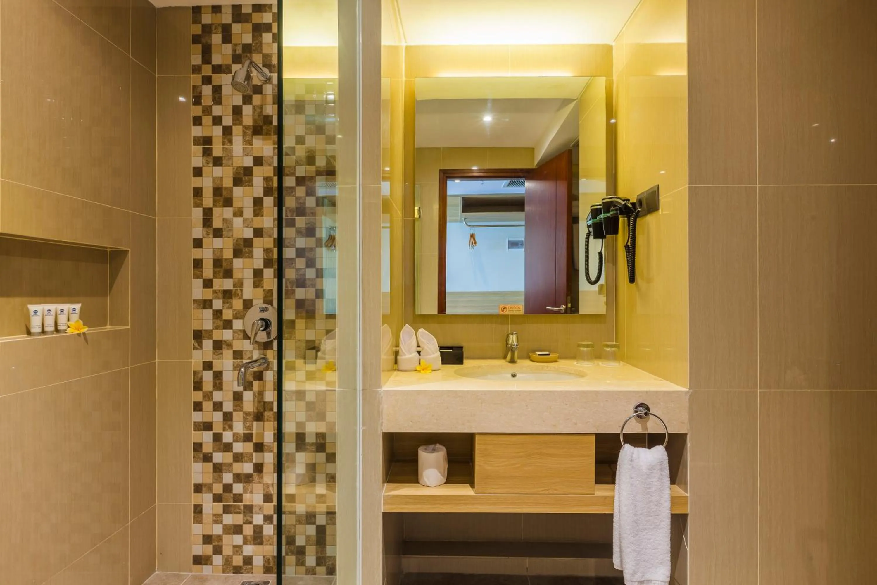 Shower in Best Western Kamala Jimbaran