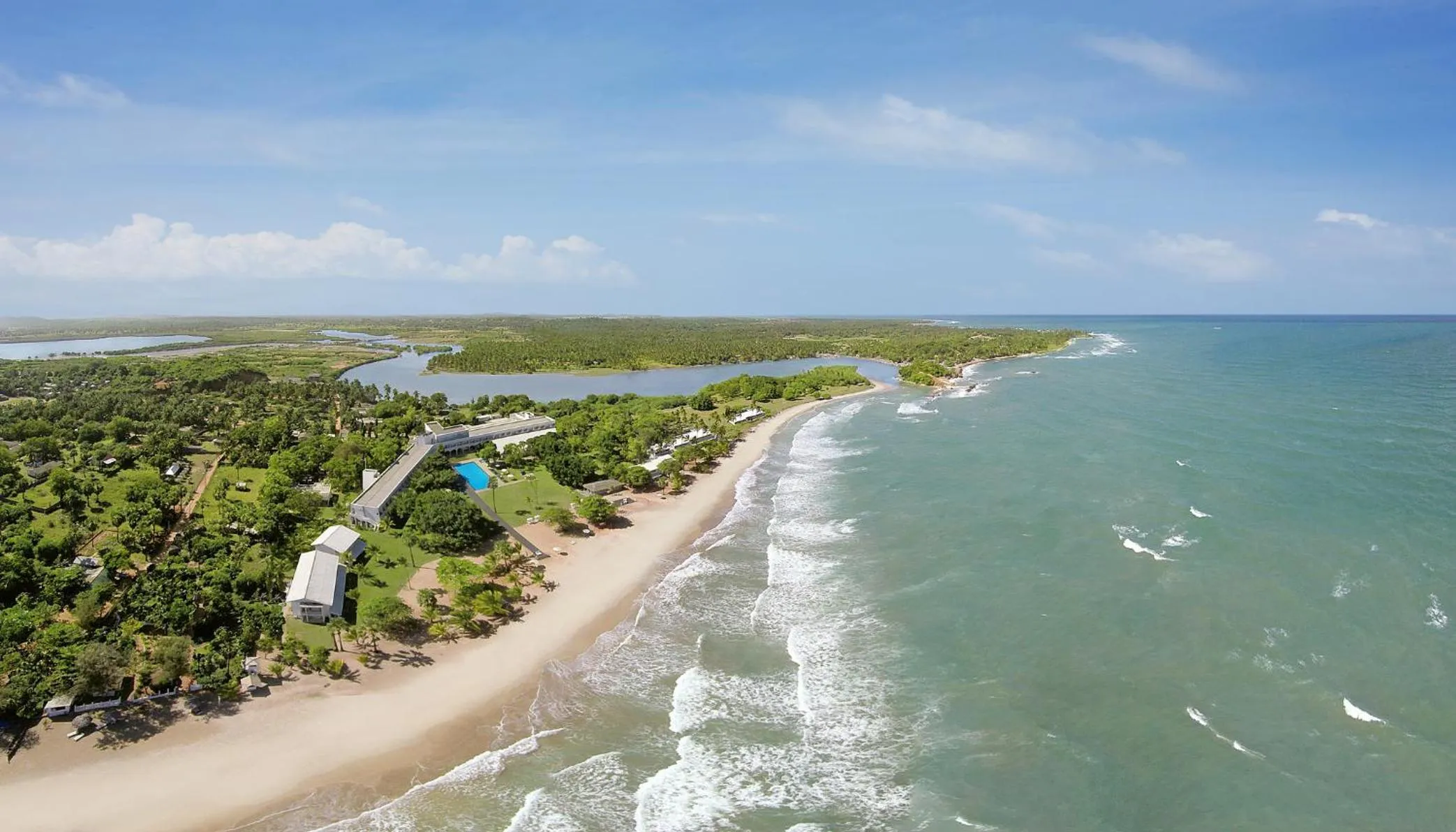 Bird's eye view in Trinco Blu by Cinnamon