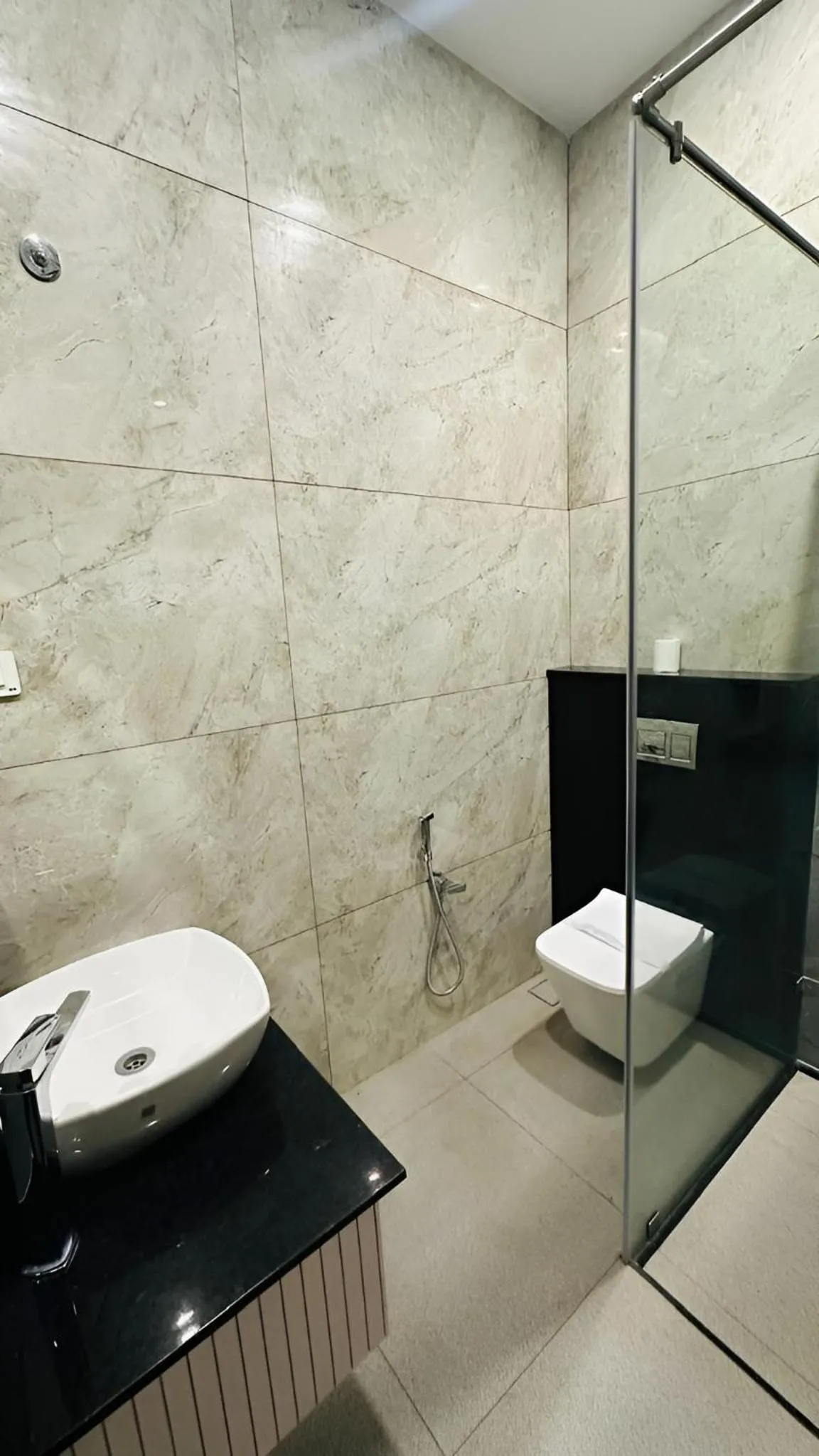 Bathroom in Singaras Coffee Country