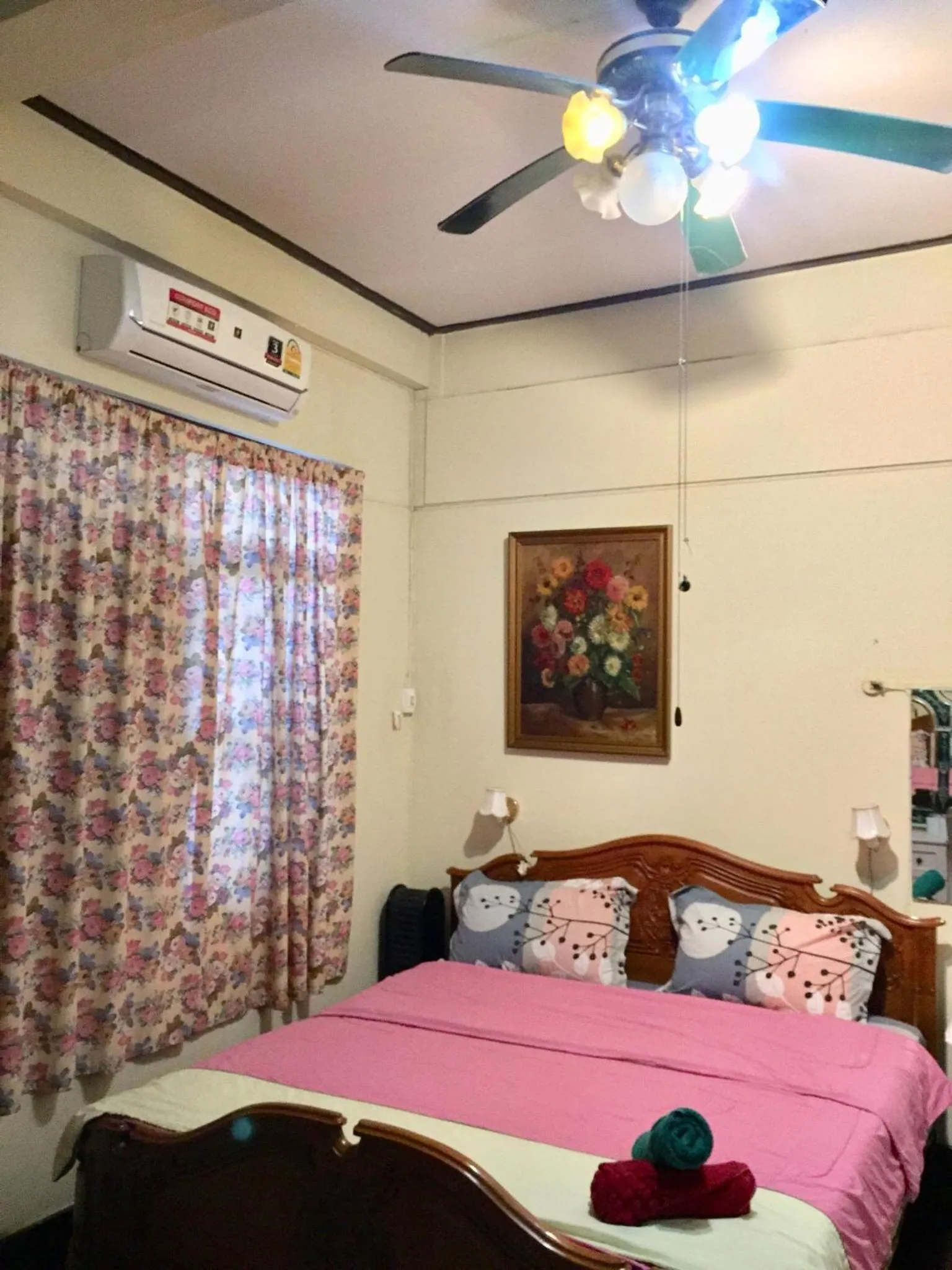 Bed in King's Home Hua Hin Homestay