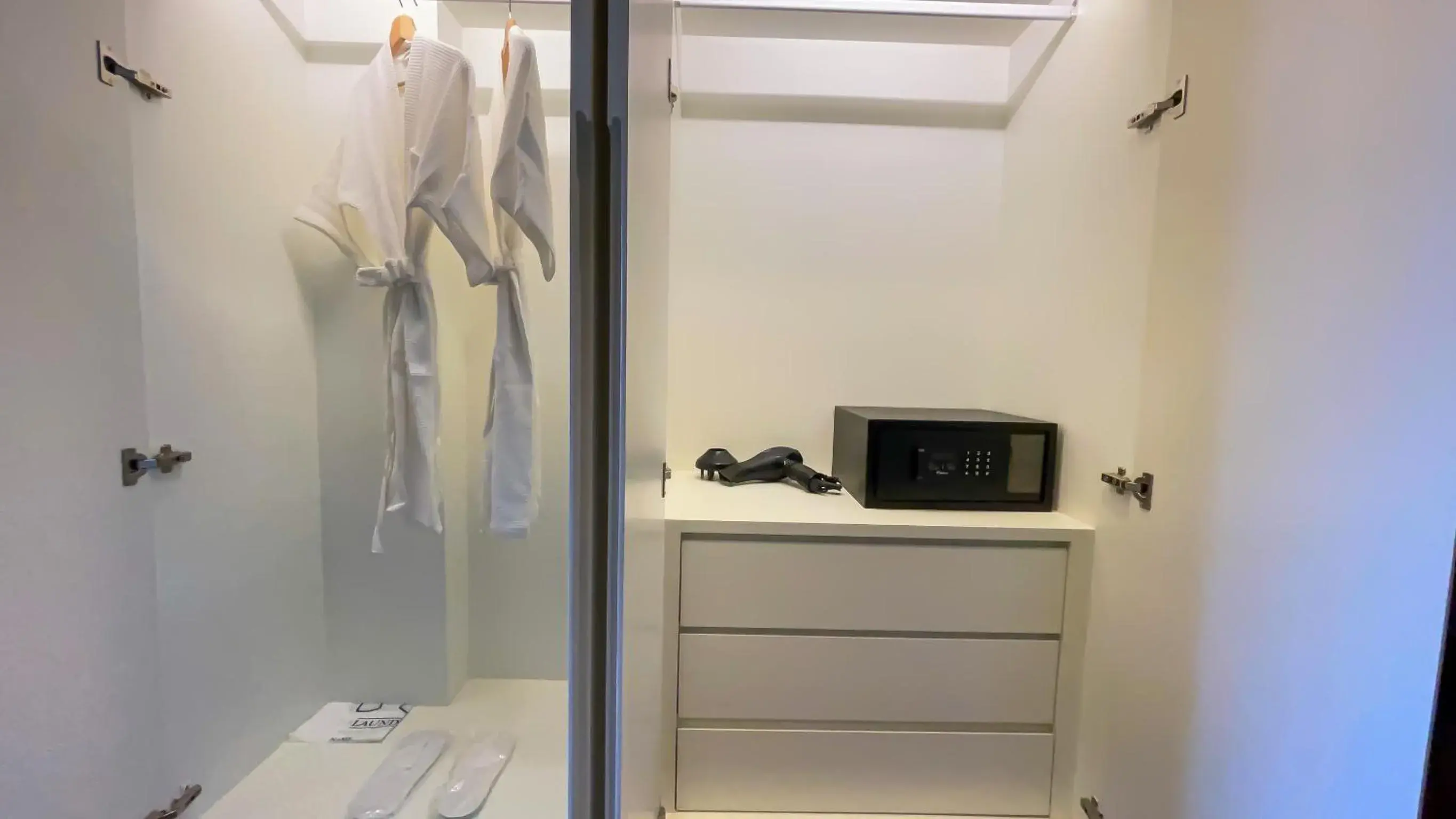 Superior Twin Bed (no bathtub) in Vivace Khaoyai Superior Twin Bed (no bathtub) in Vivace Khaoyai