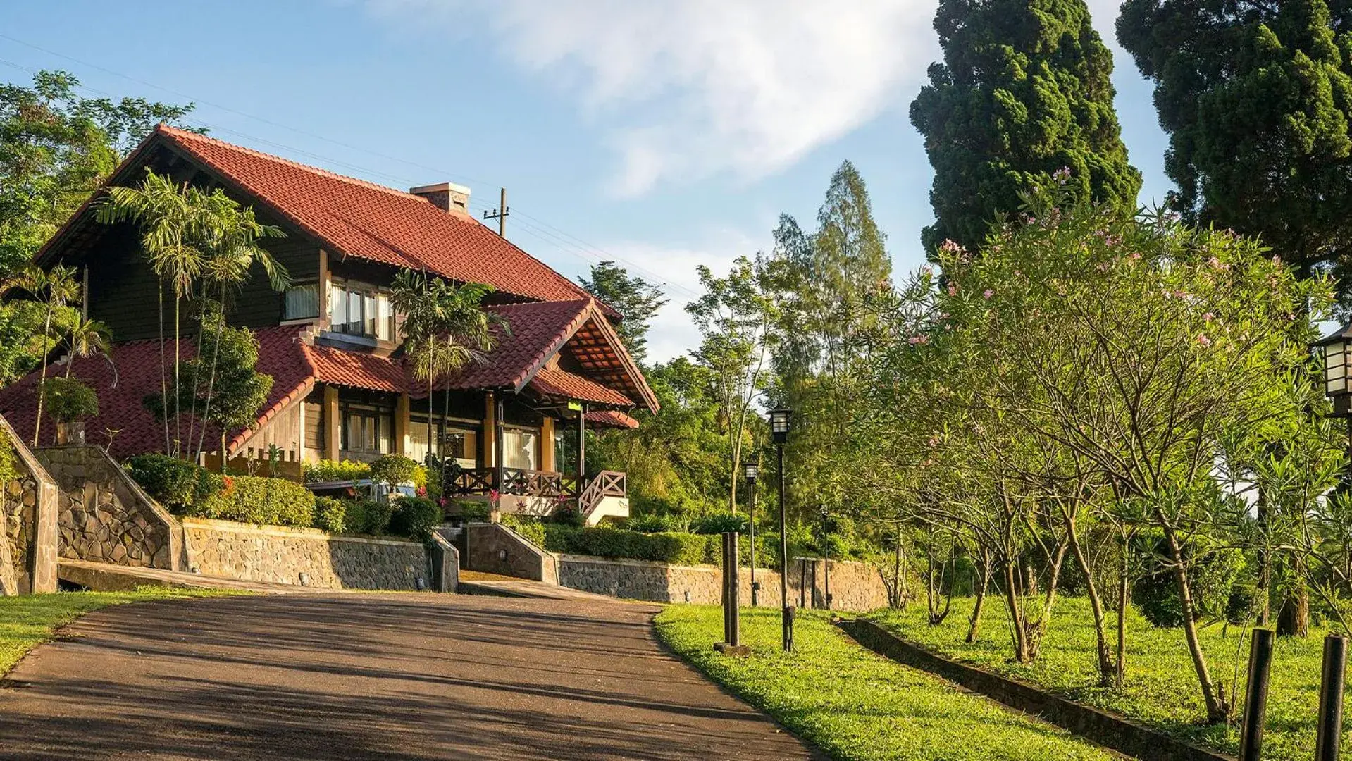 Two-Bedroom Villa in Grand Whiz Hotel Bromo Two-Bedroom Villa in Grand Whiz Hotel Bromo