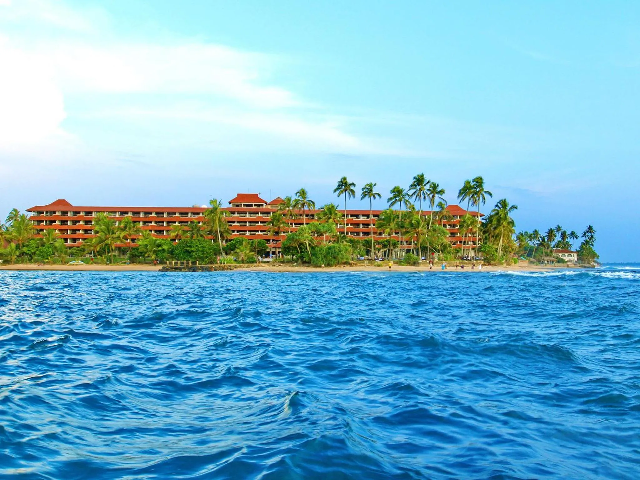 Facade/entrance in Hikka Tranz by Cinnamon