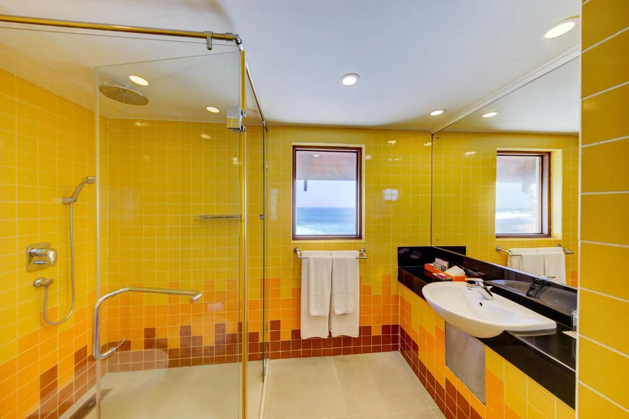 Bathroom in Hikka Tranz by Cinnamon