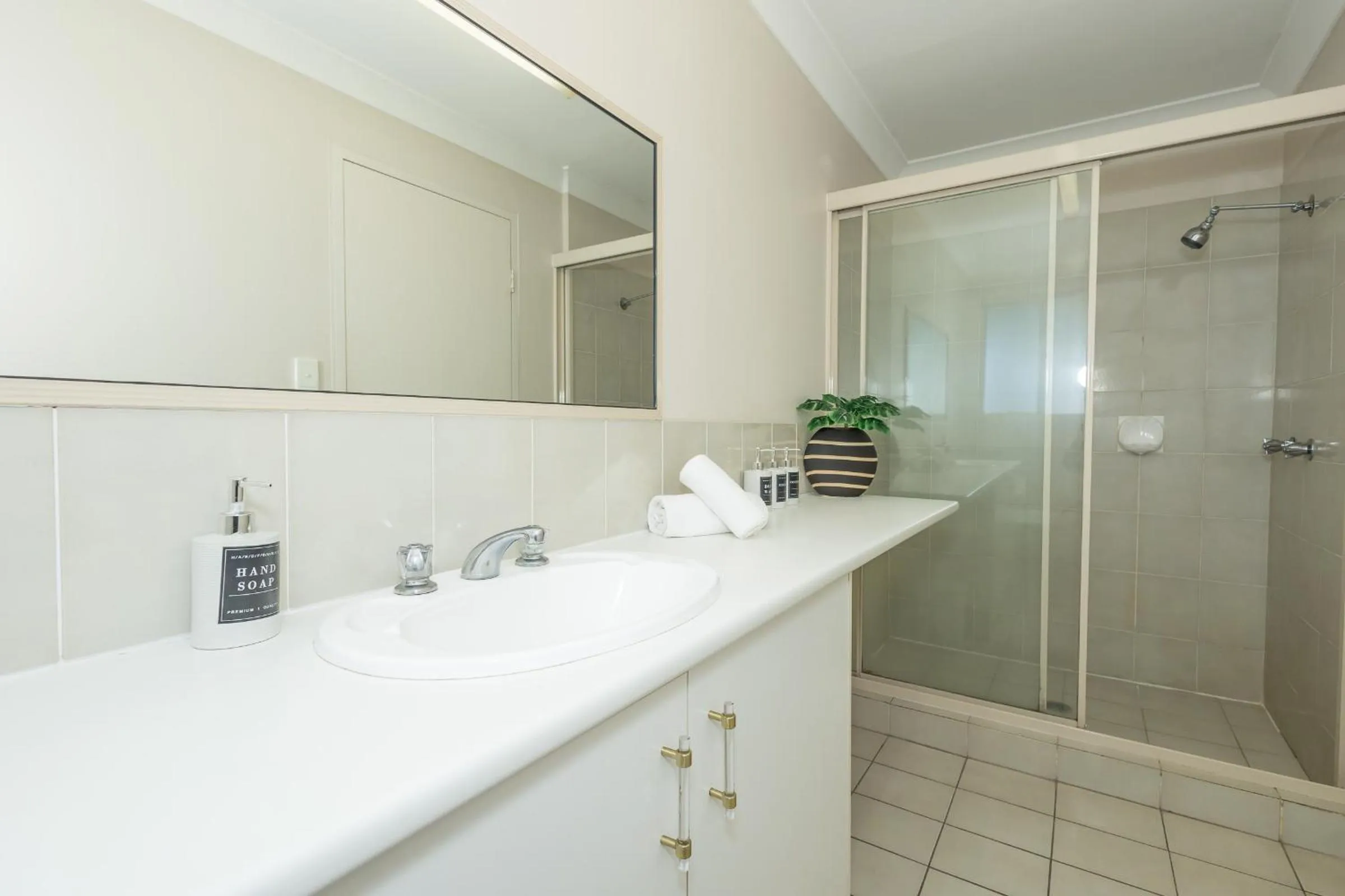 Bathroom in Bayview Beach Holiday Apartments