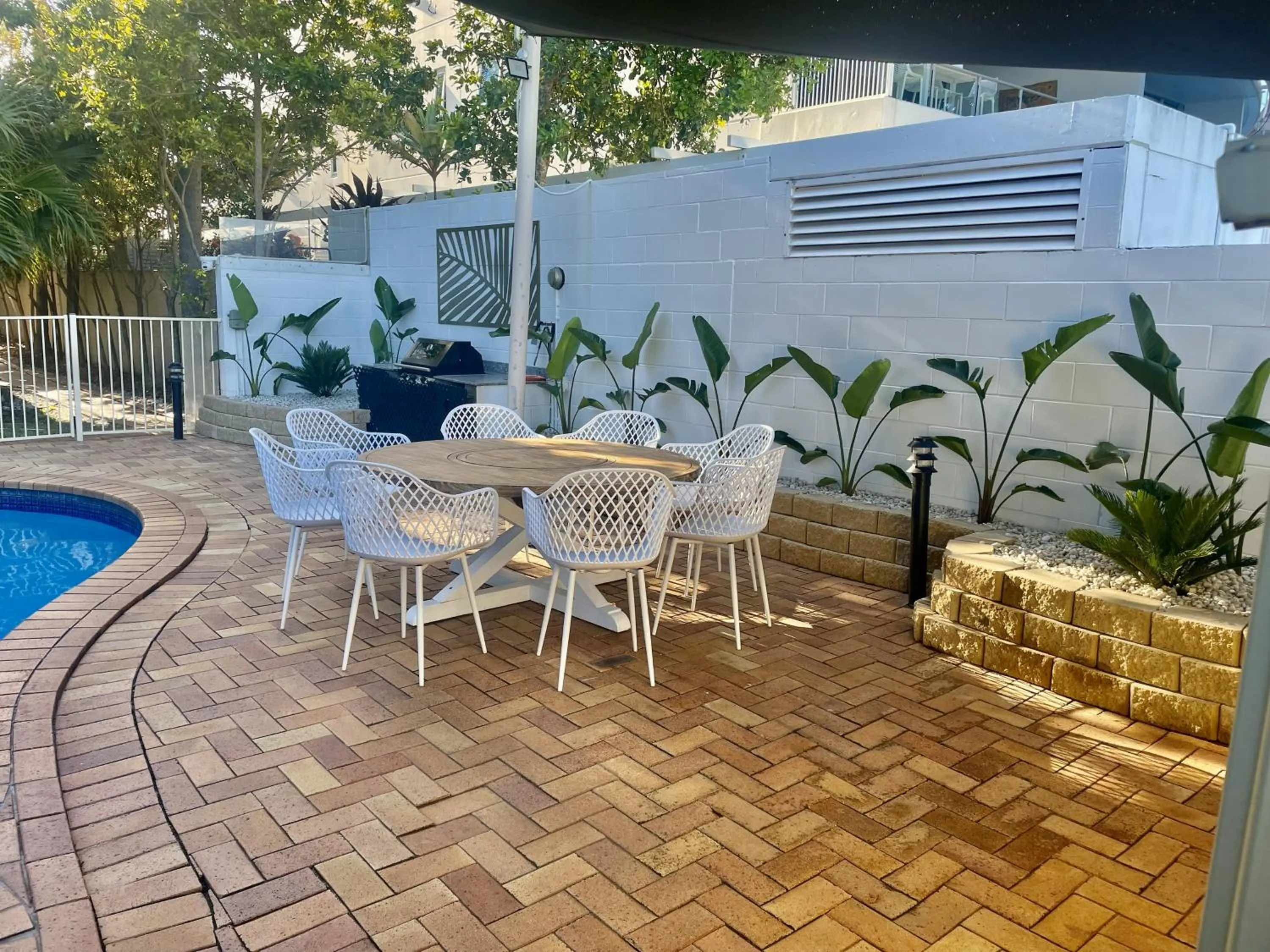 Property building in Bayview Beach Holiday Apartments