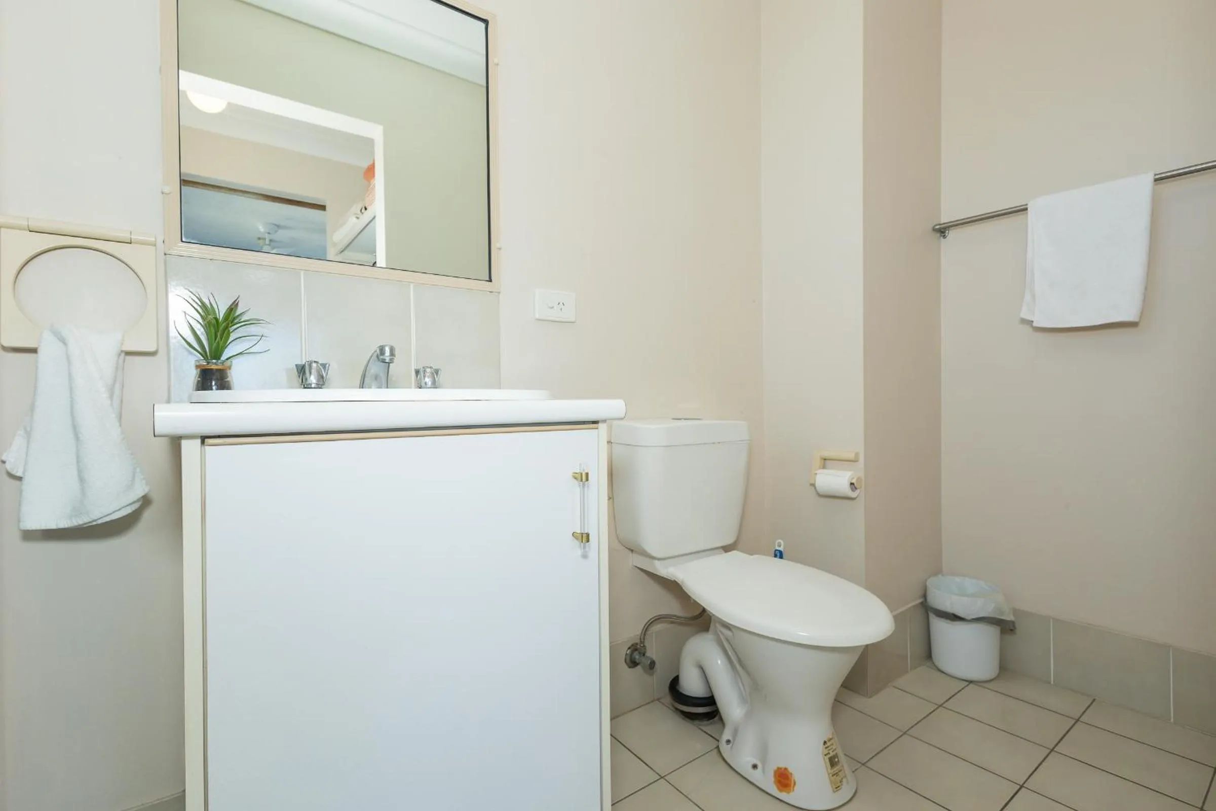 Bathroom in Bayview Beach Holiday Apartments