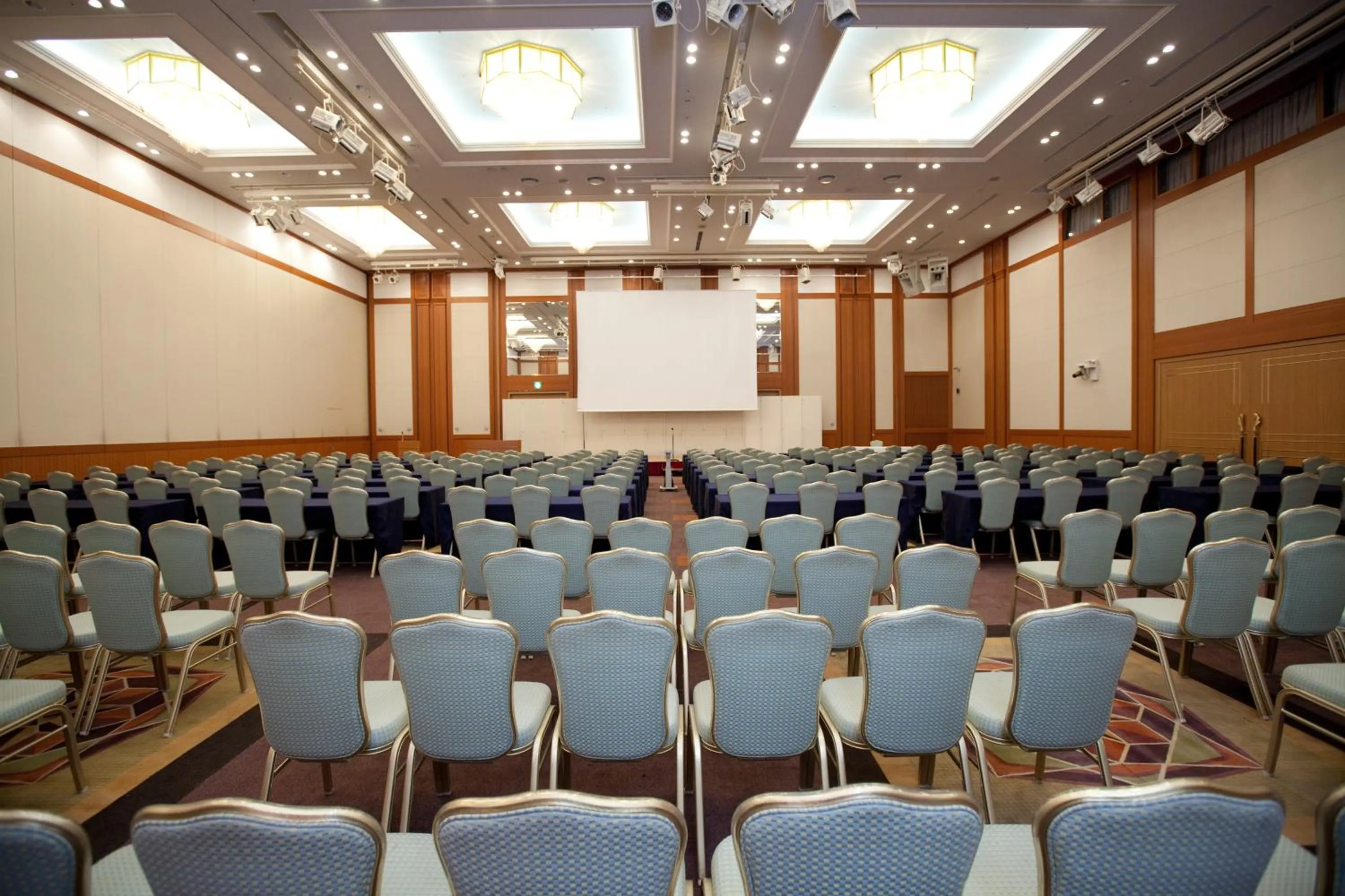 Business facilities in Hotel Mielparque Nagoya