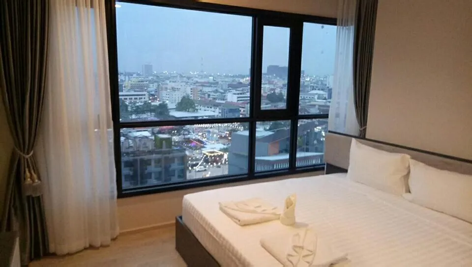 Bed in The Base Pattaya by Feng