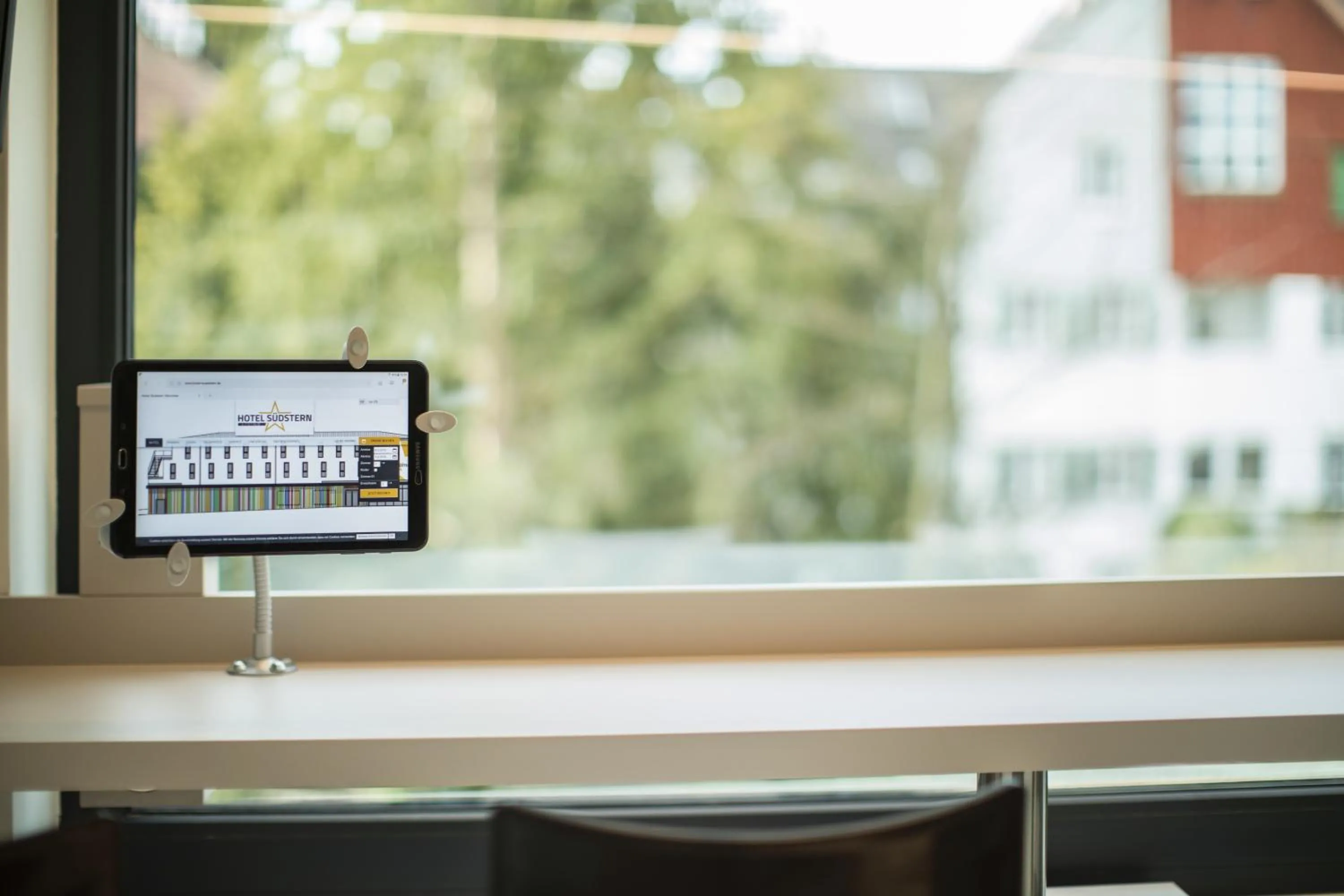 Restaurant/places to eat in Hotel Südstern