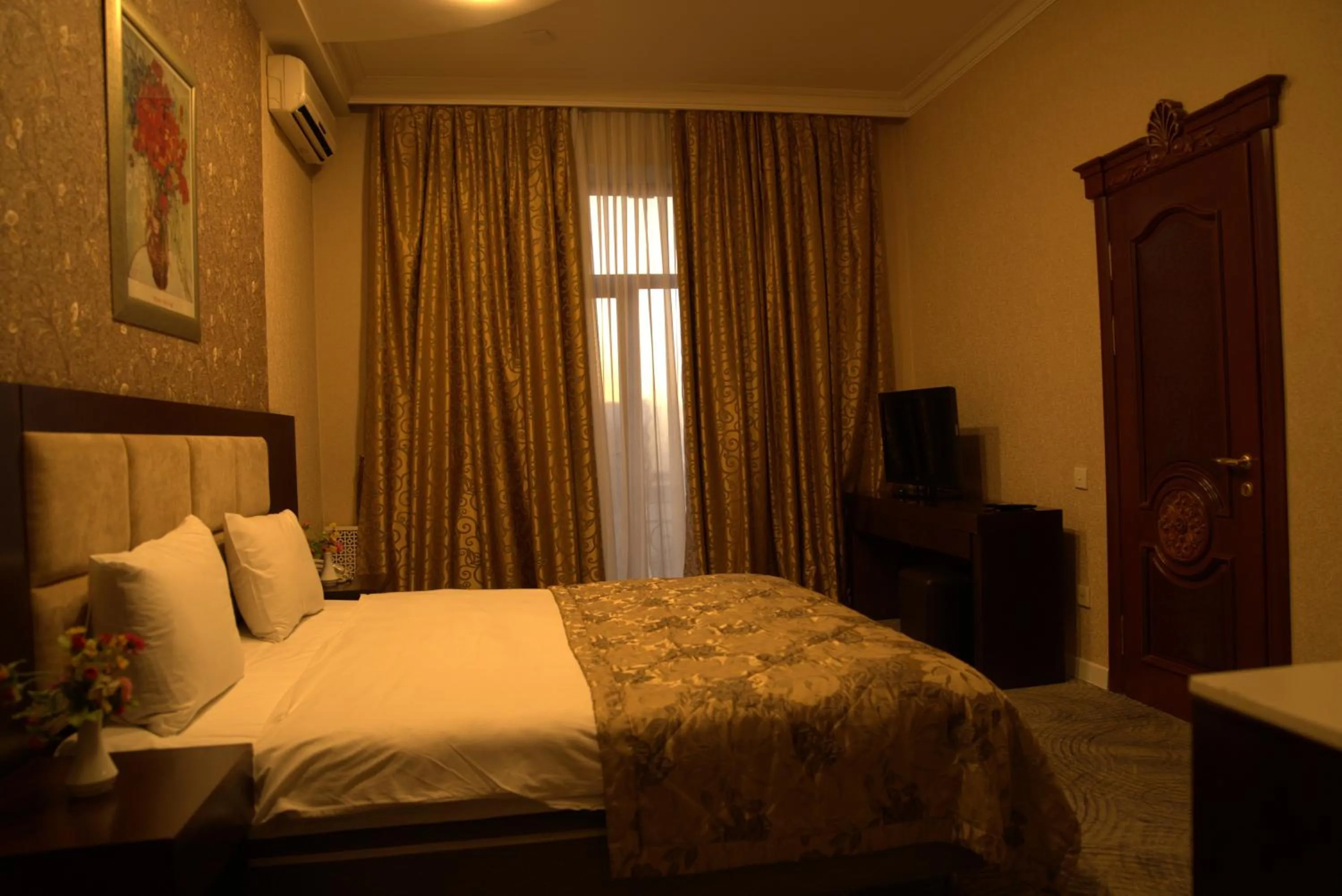 Bed in Premier Hotel