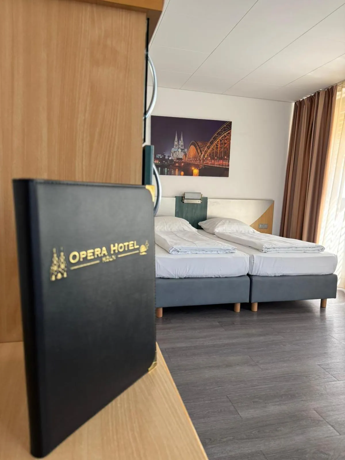 Bed in Opera Hotel Köln