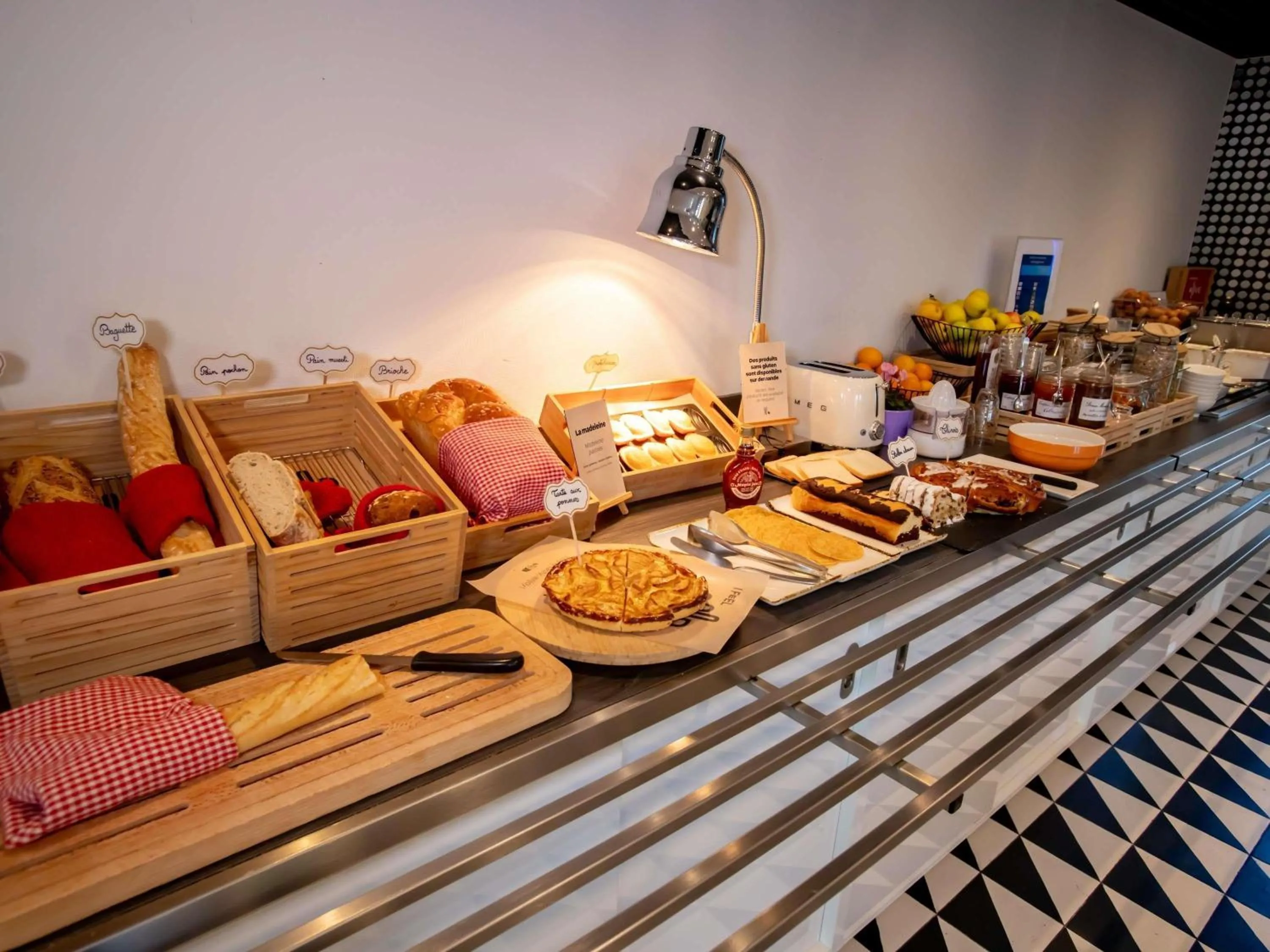 Breakfast in ibis Haguenau Strasbourg Nord