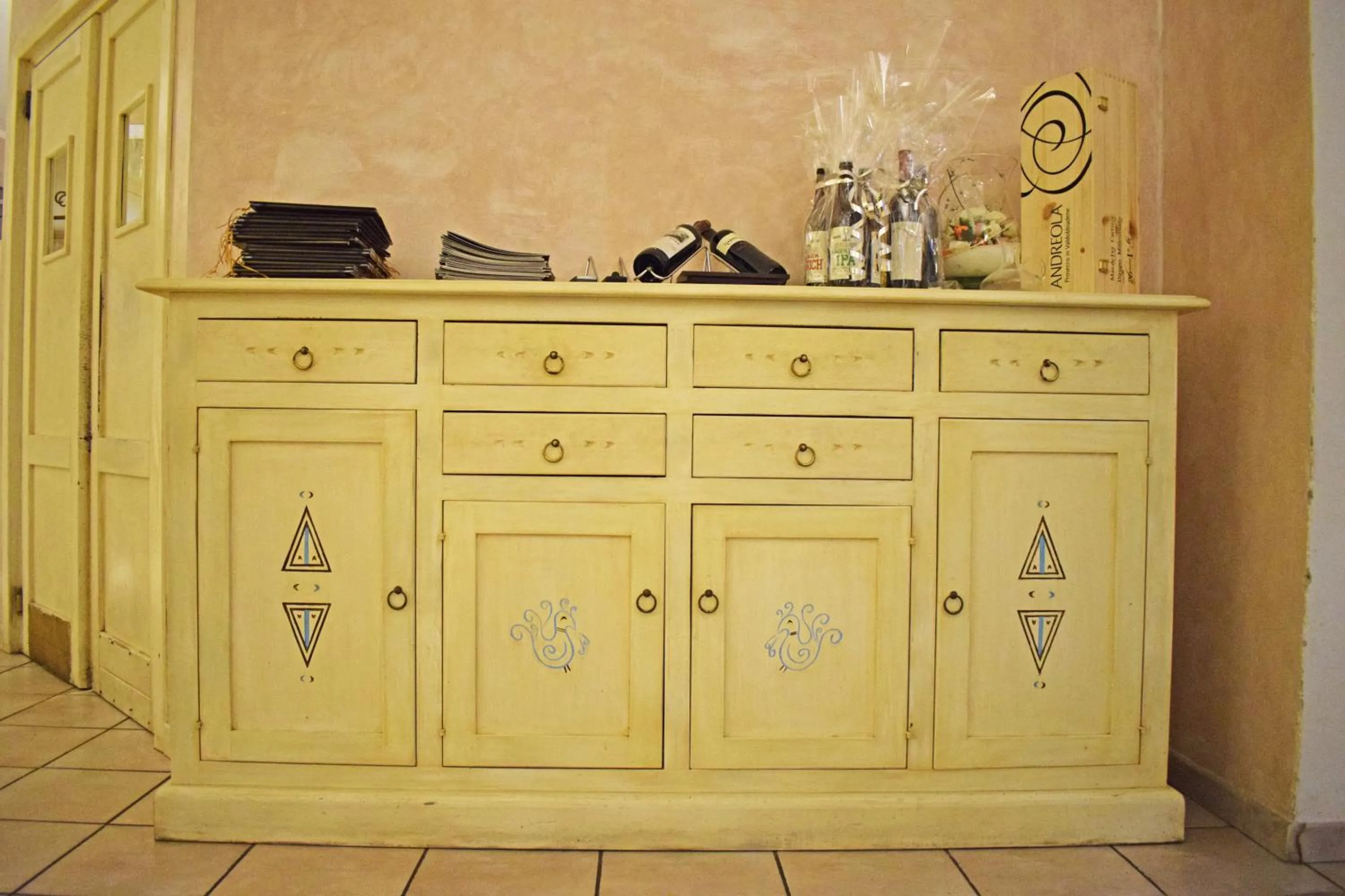 Decorative detail in Hotel Montiruju