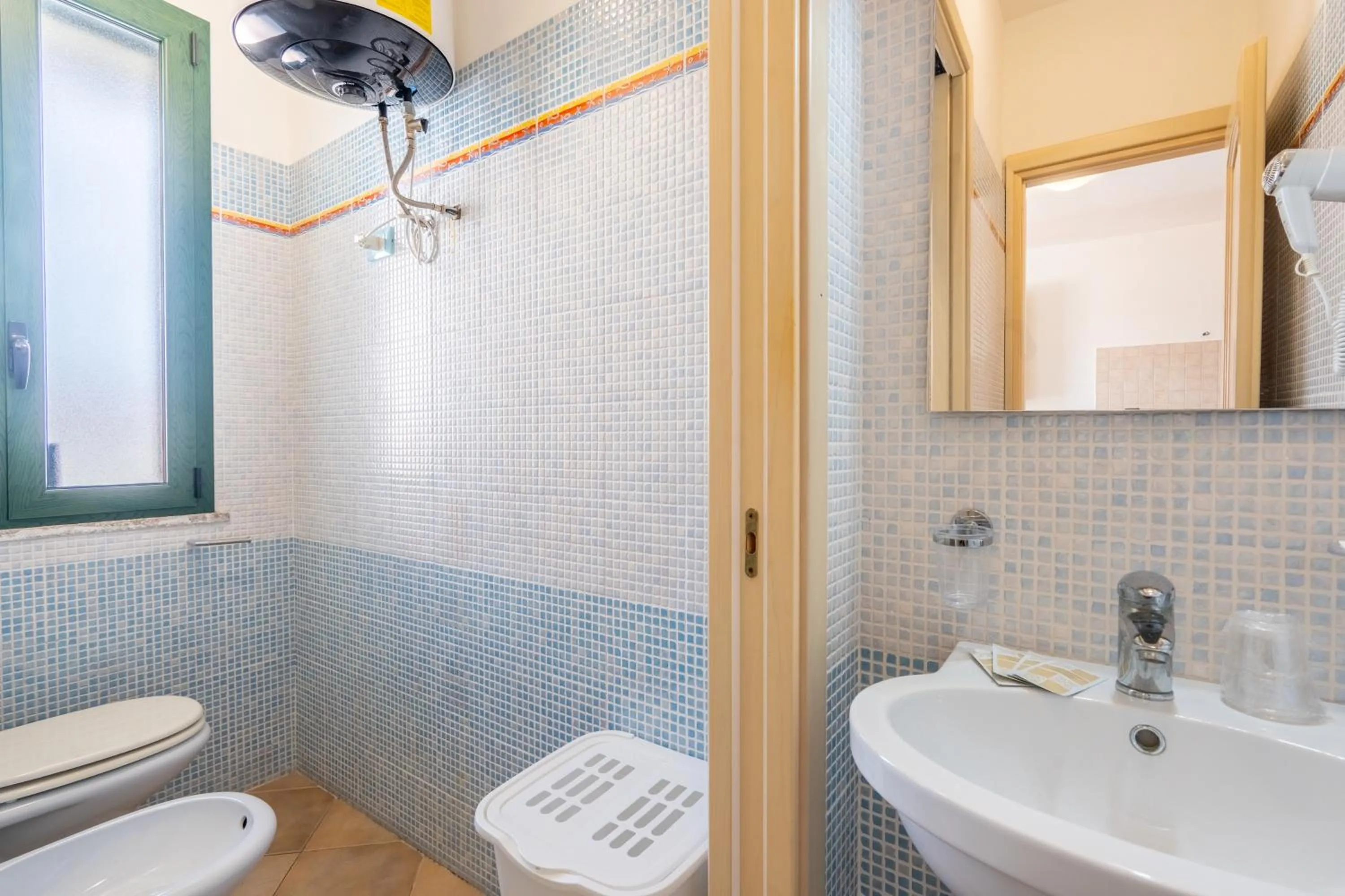 Shower in Hotel Montiruju