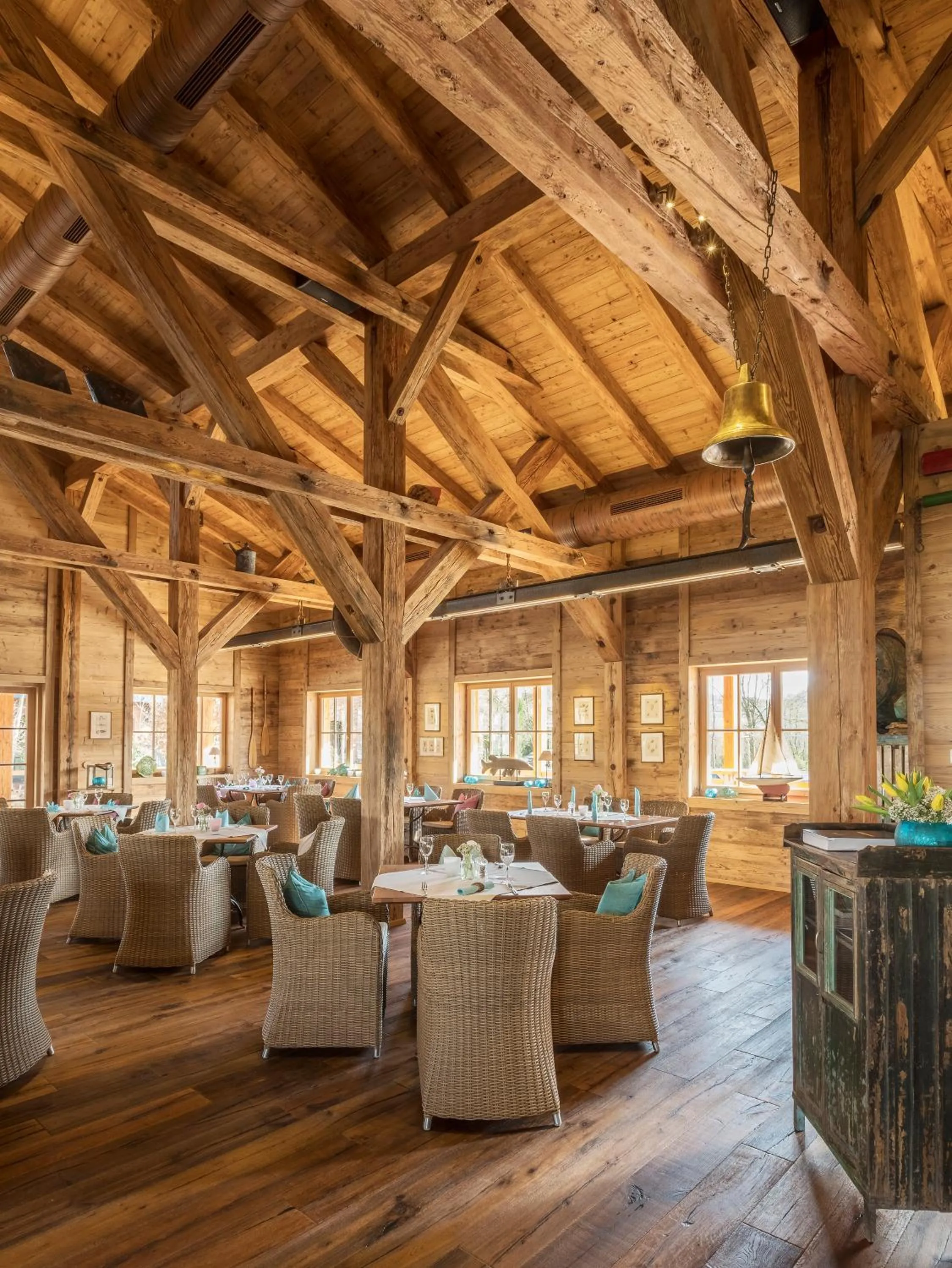 Restaurant/places to eat in Gerber Park Hotel