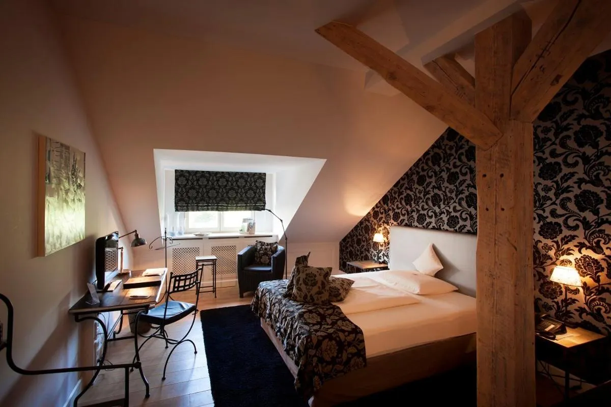 Photo of the whole room, Bed in Gerber Park Hotel