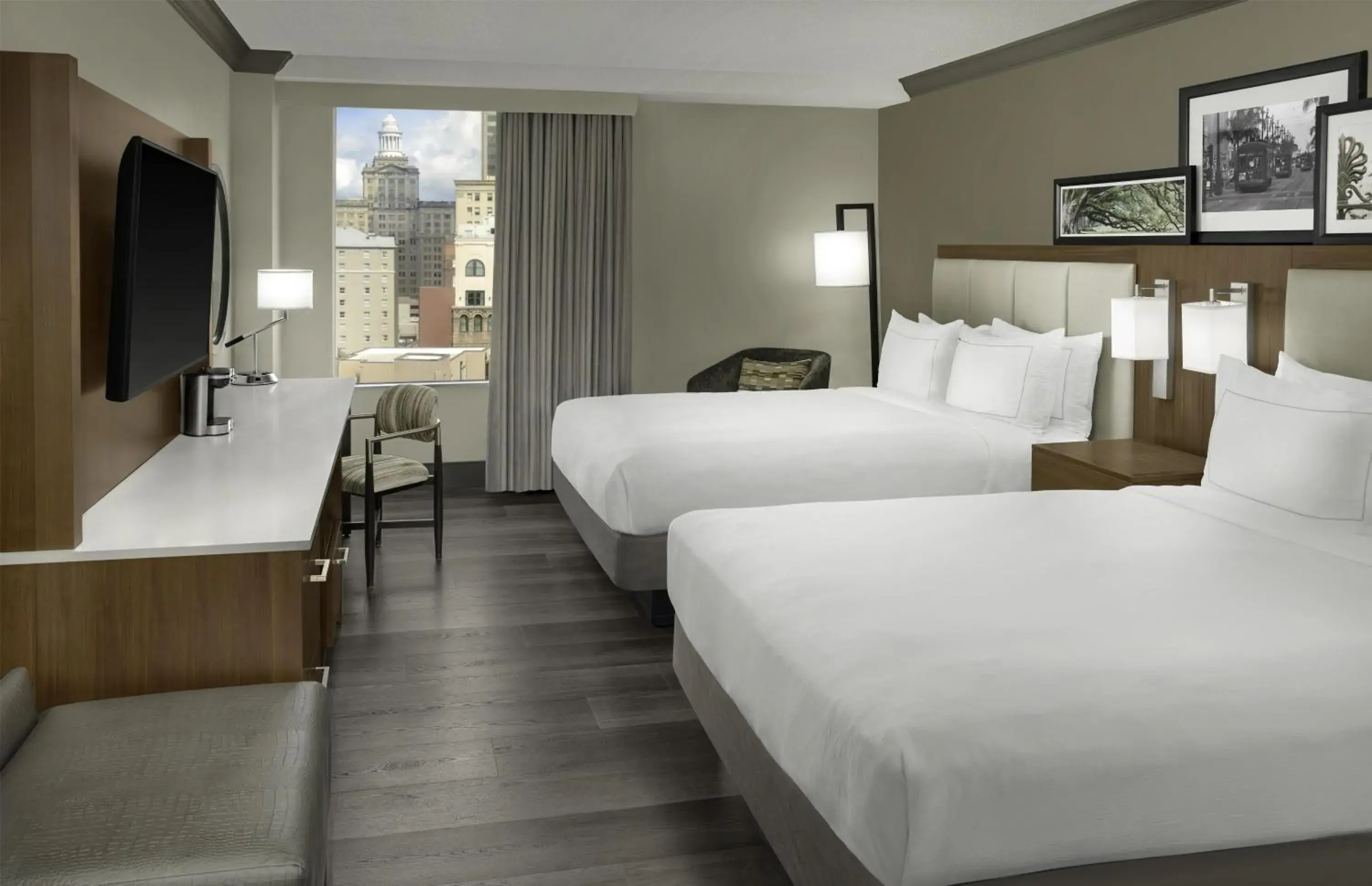 Deluxe Queen Room with Two Queen Beds and River View - Mobility Access in DoubleTree by Hilton New Orleans Deluxe Queen Room with Two Queen Beds and River View - Mobility Access in DoubleTree by Hilton New Orleans