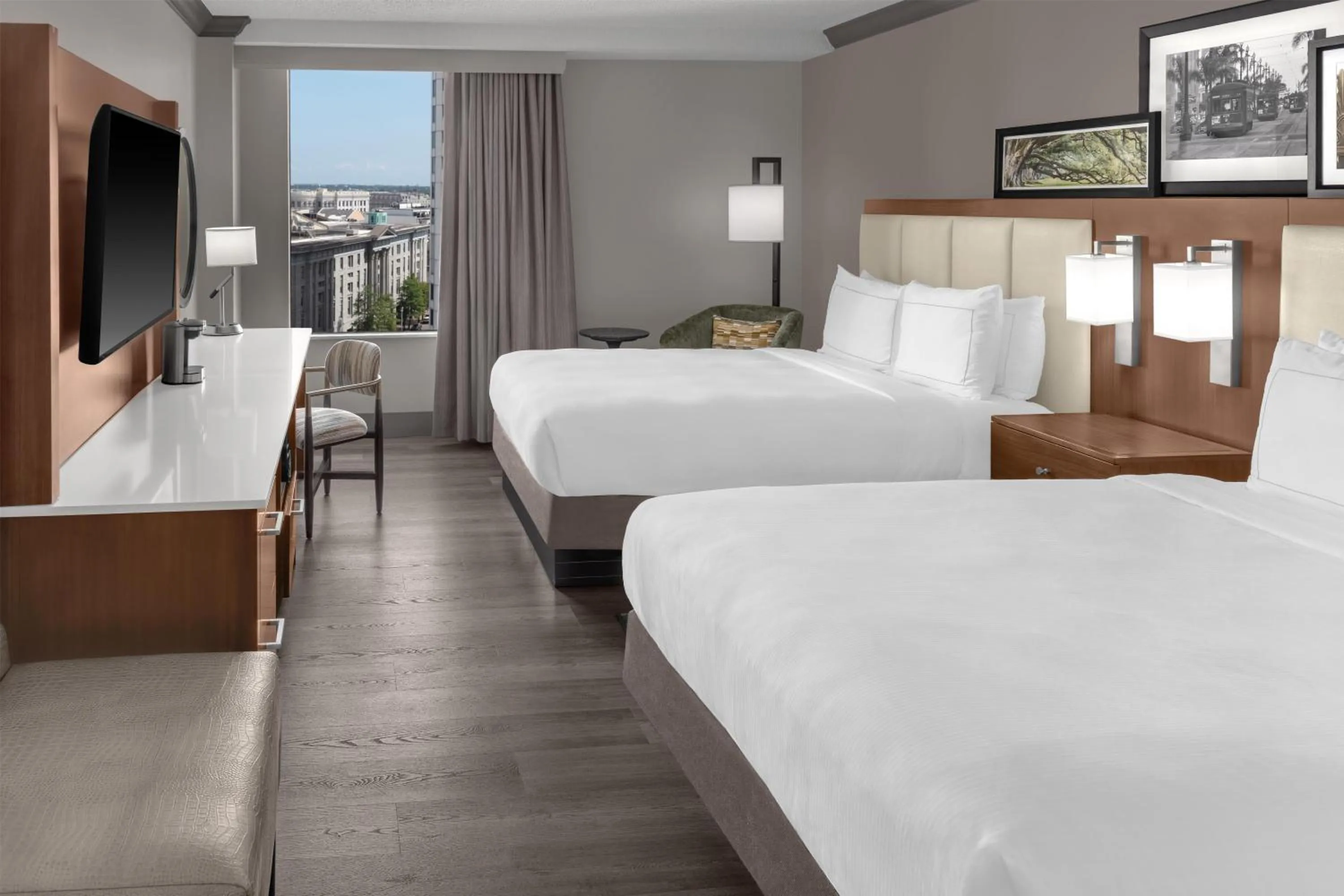 Bed in DoubleTree by Hilton New Orleans