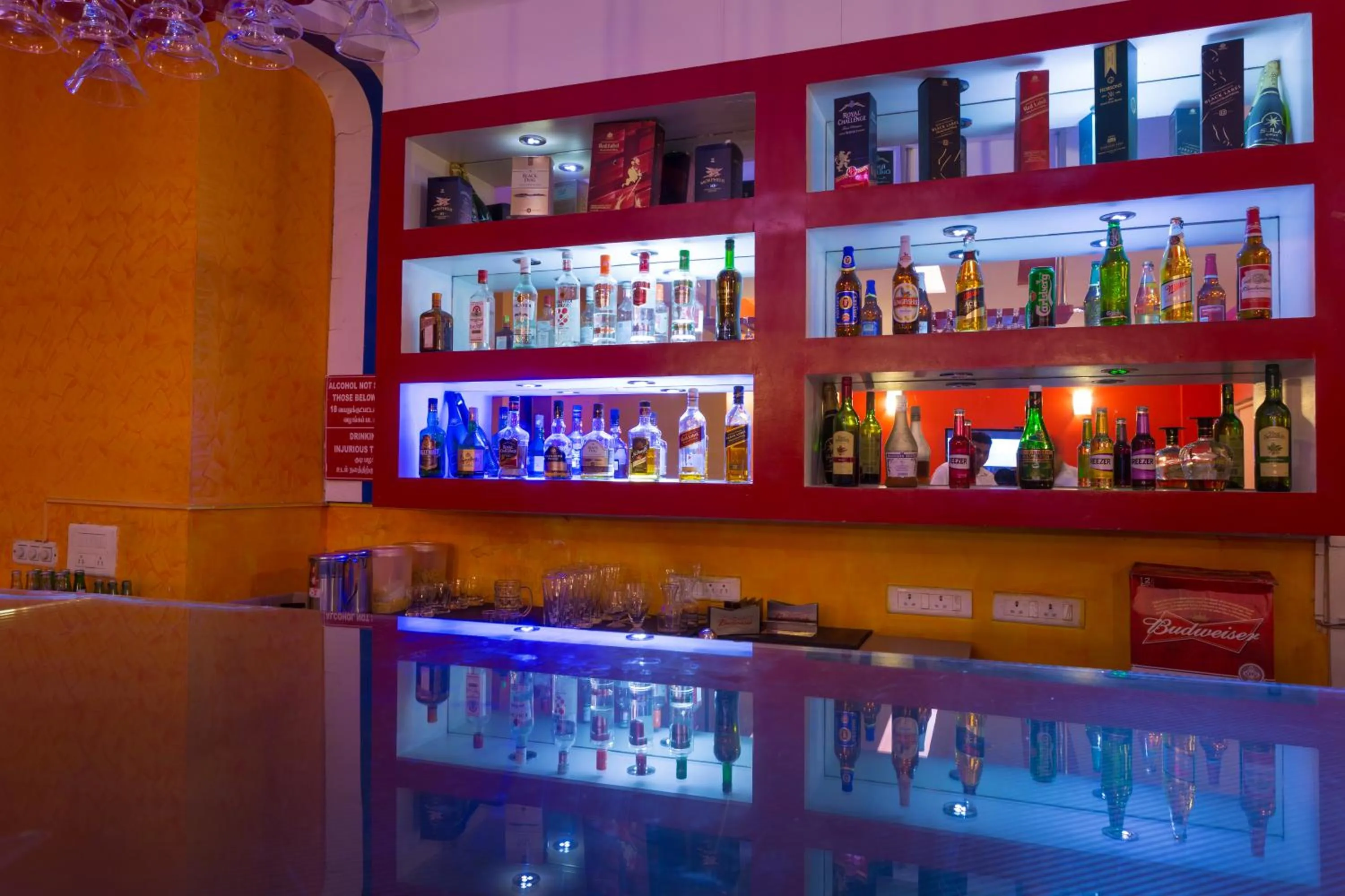 Lounge or bar in Ginger Pondicherry