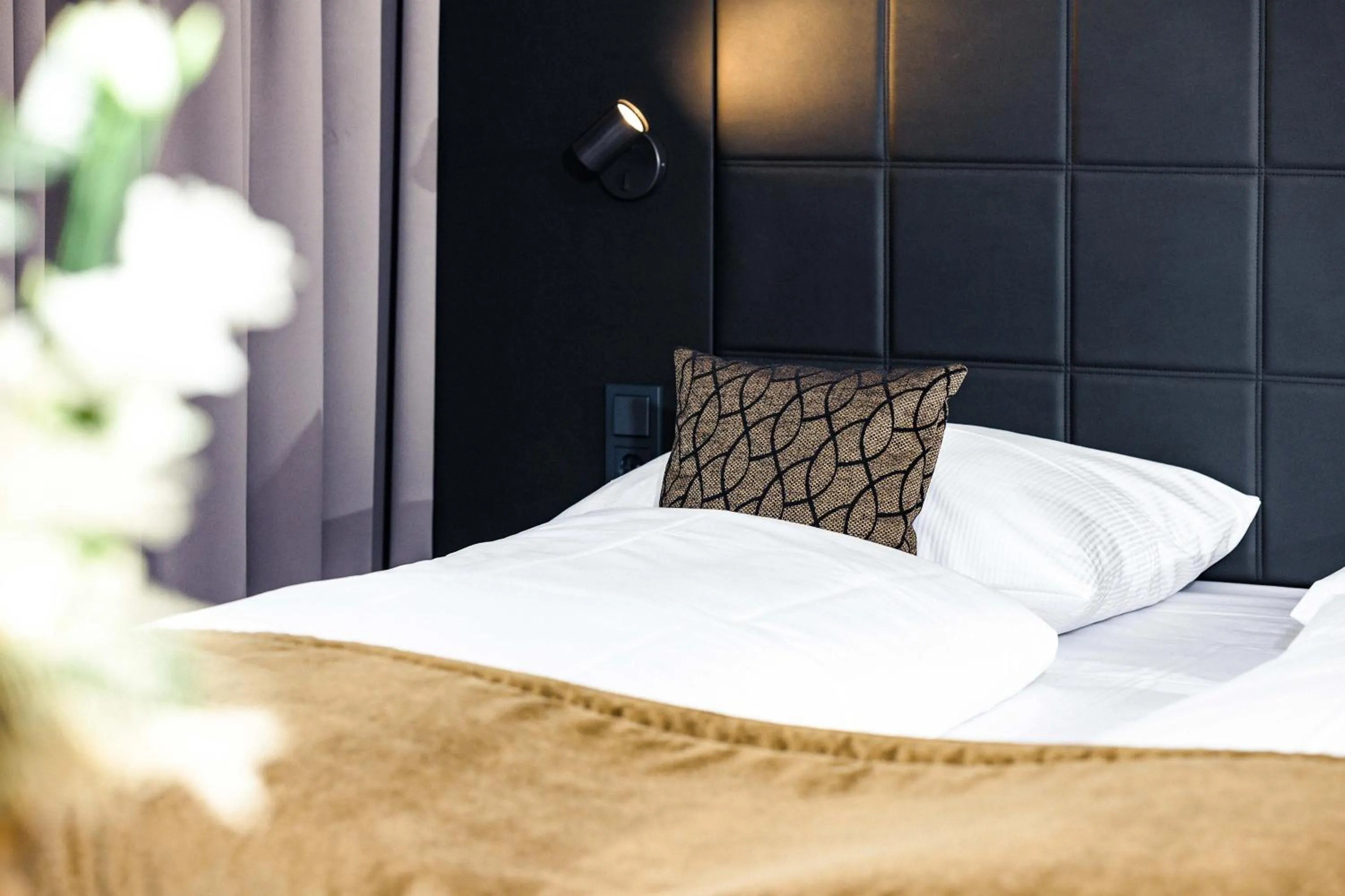 Photo of the whole room, Bed in Sombea Donaueschingen