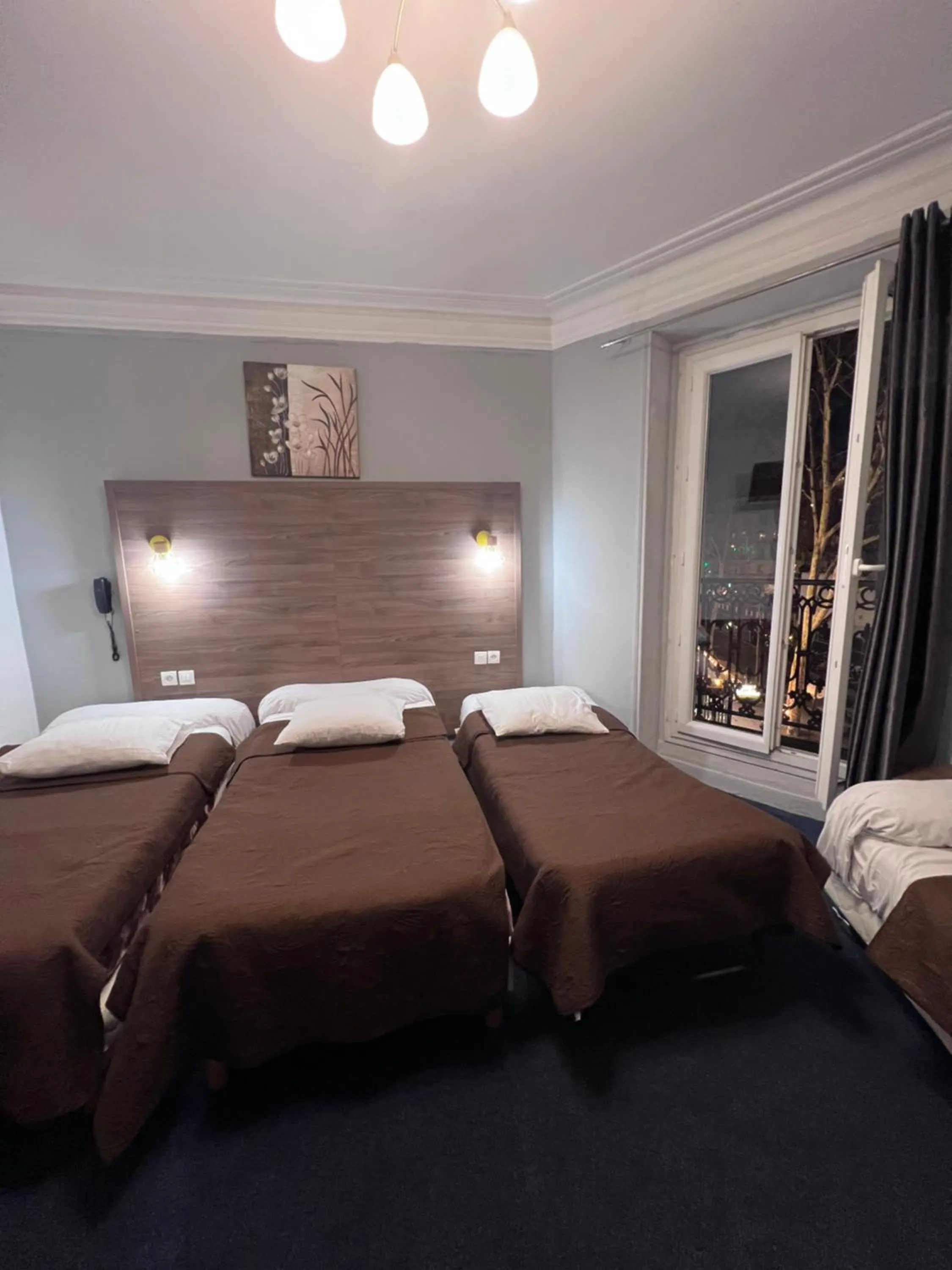 Bed in Grand Hôtel De L'Europe