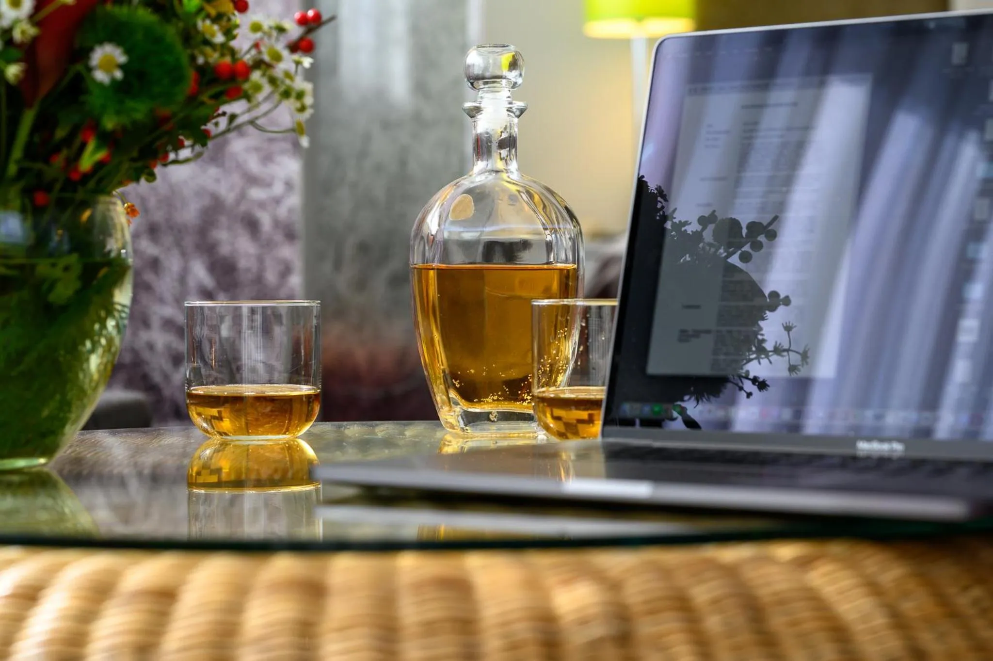 Food and drinks in Sadot Hotel Ben Gurion Airport - an Atlas Boutique Hotel