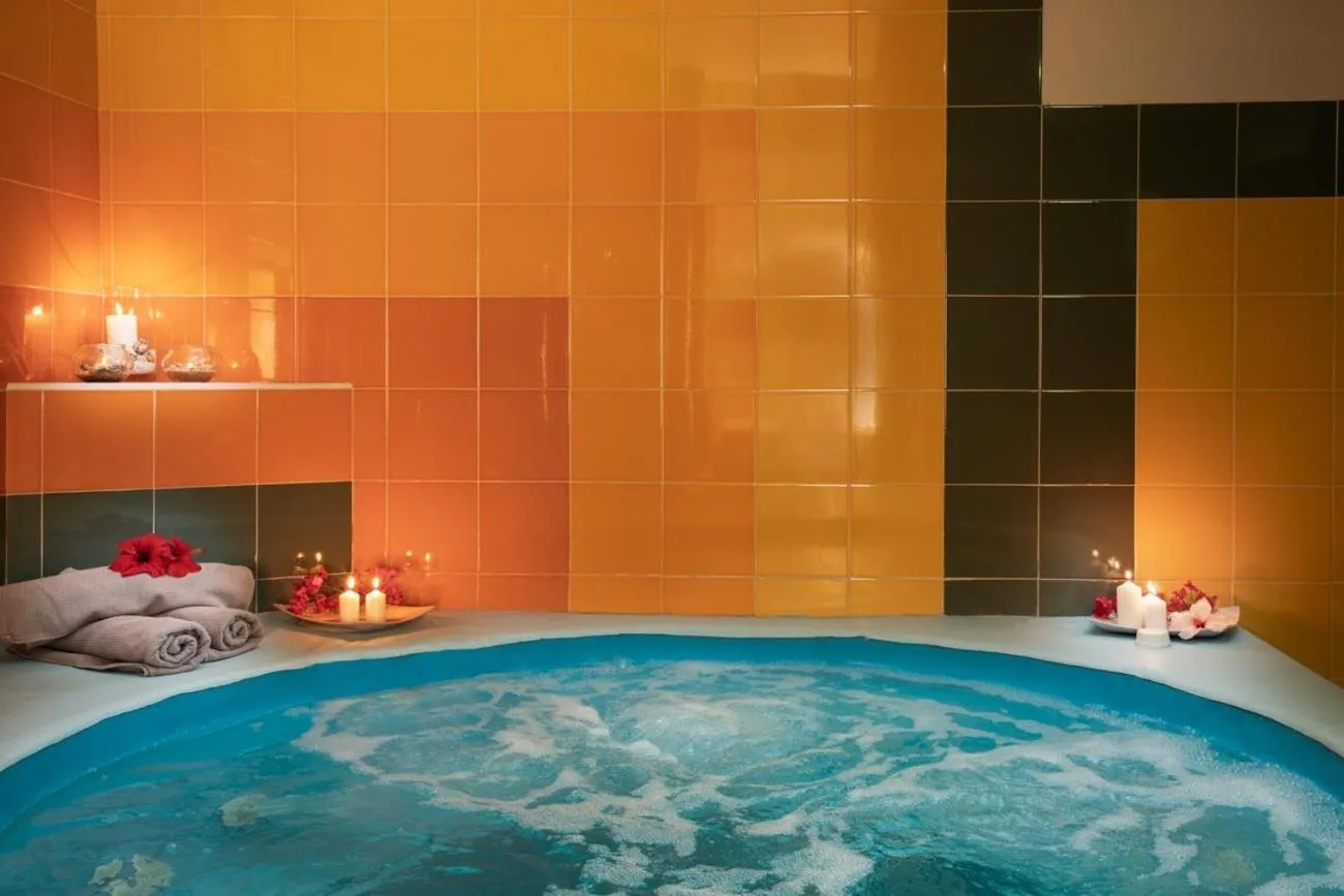 Hot Tub in Eco Village Baia Delle Ginestre