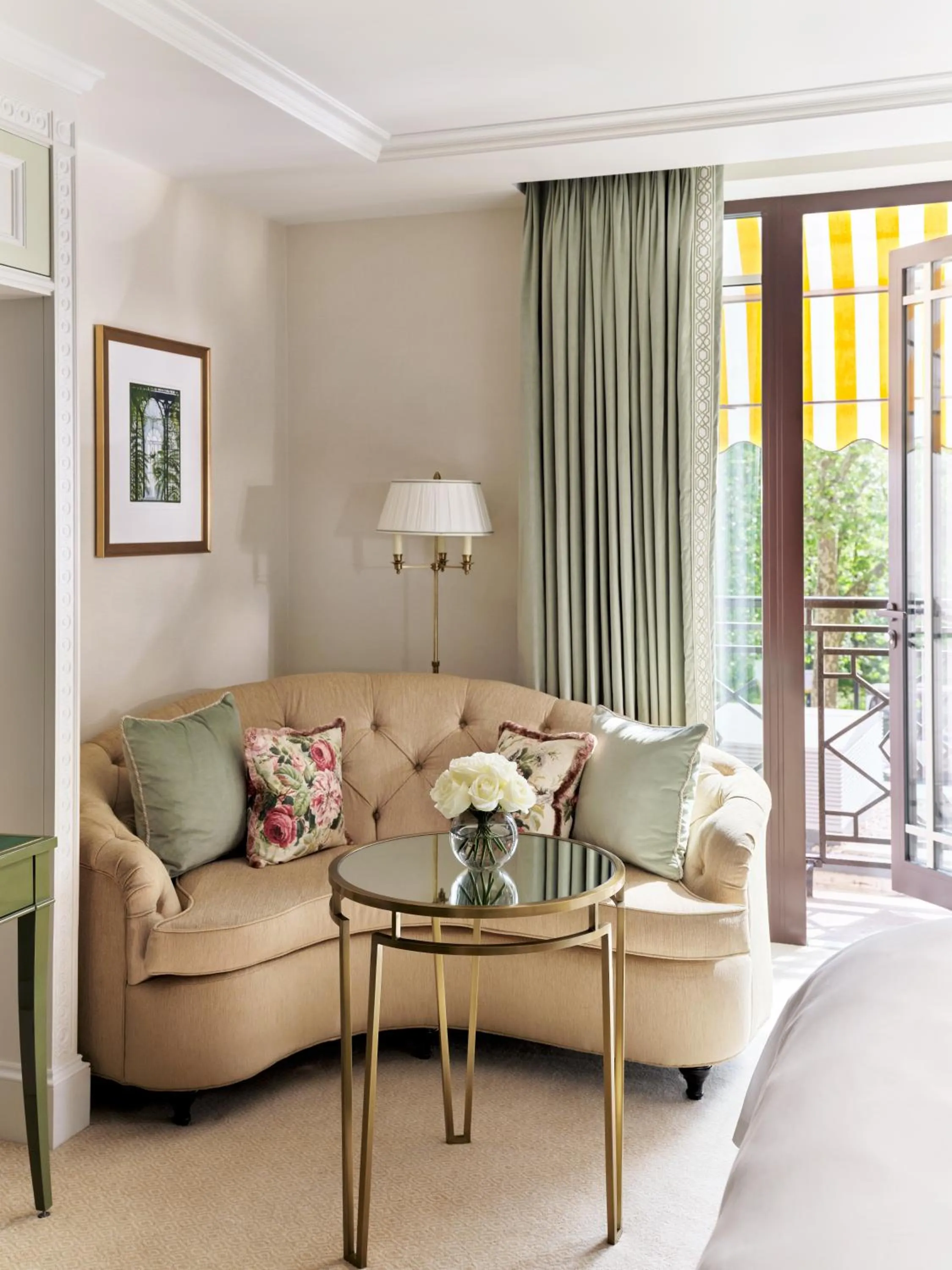 Seating area in The Dorchester - Dorchester Collection