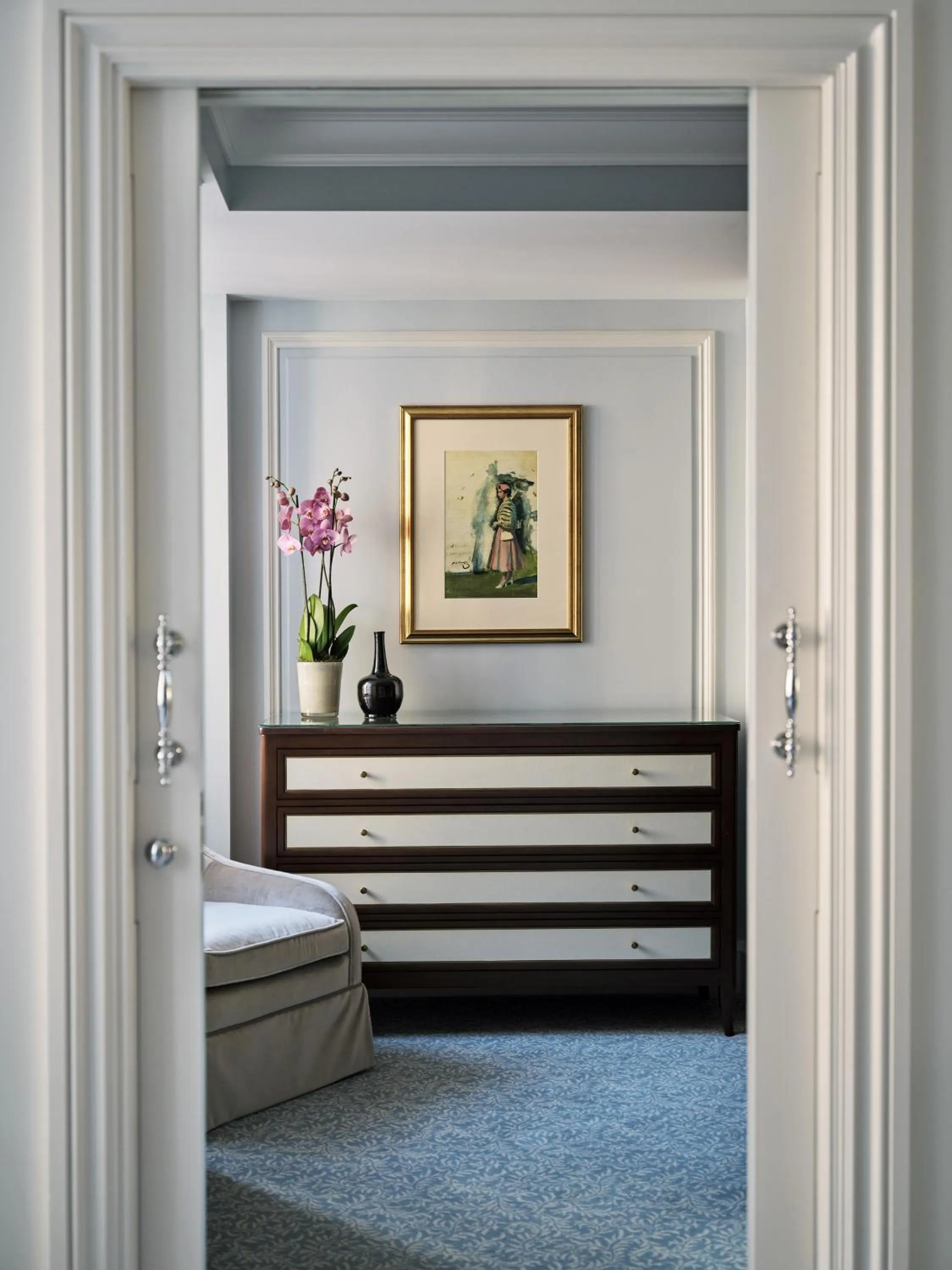 Decorative detail, Bed in The Dorchester - Dorchester Collection