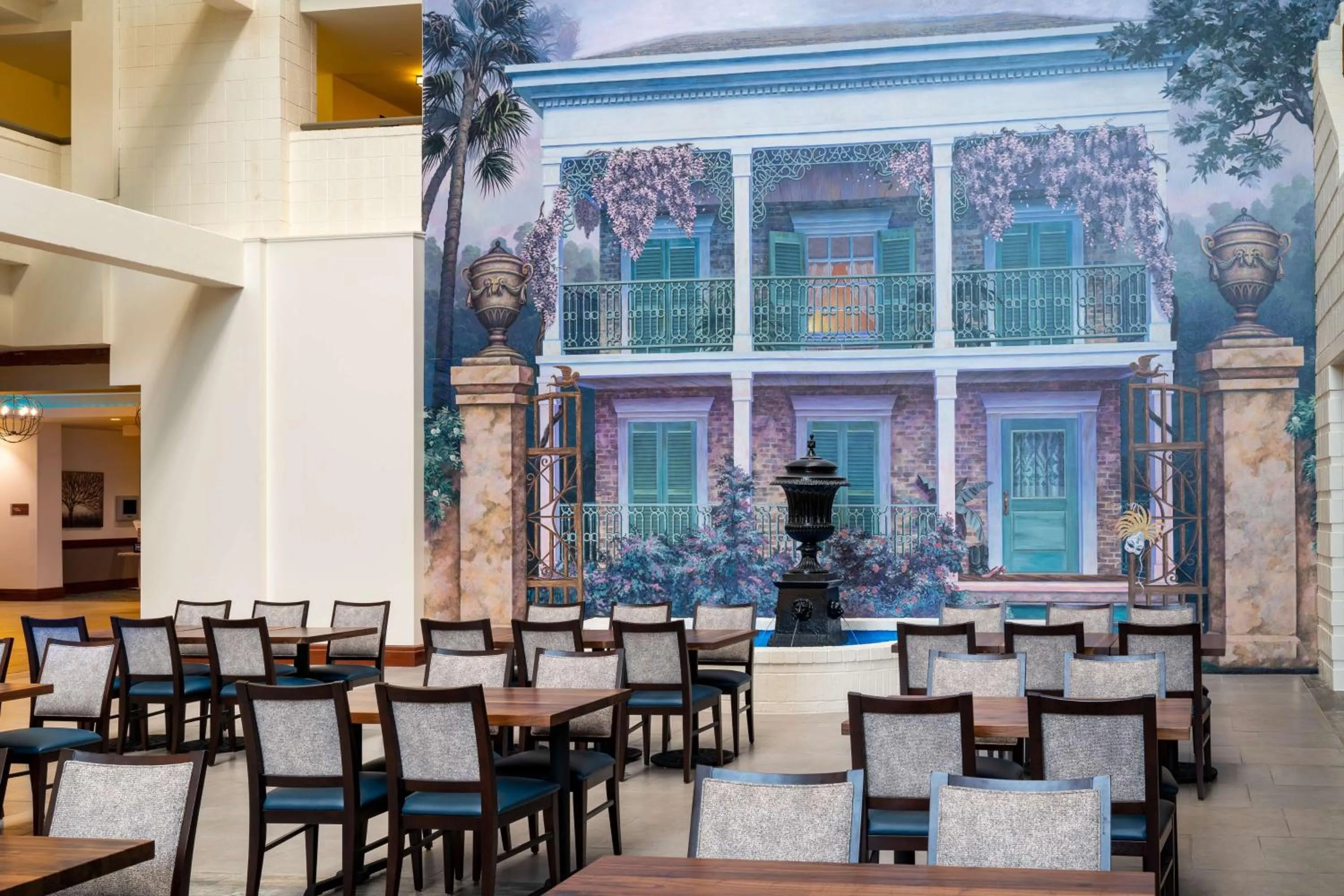 Breakfast in Embassy Suites by Hilton New Orleans Convention Center