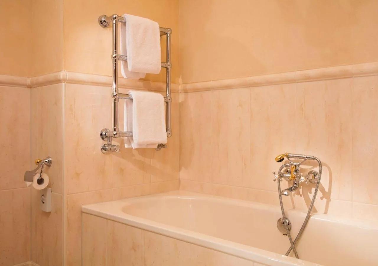 Bath in Hotel Gran BelVeder & Ostsee Therme Resort & Spa