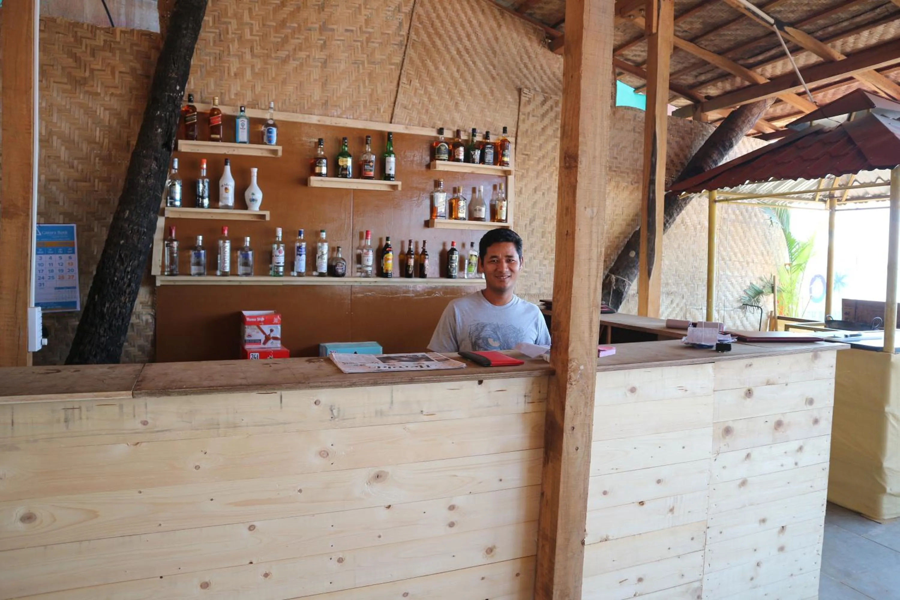 Restaurant/places to eat in O3 Beach Resort